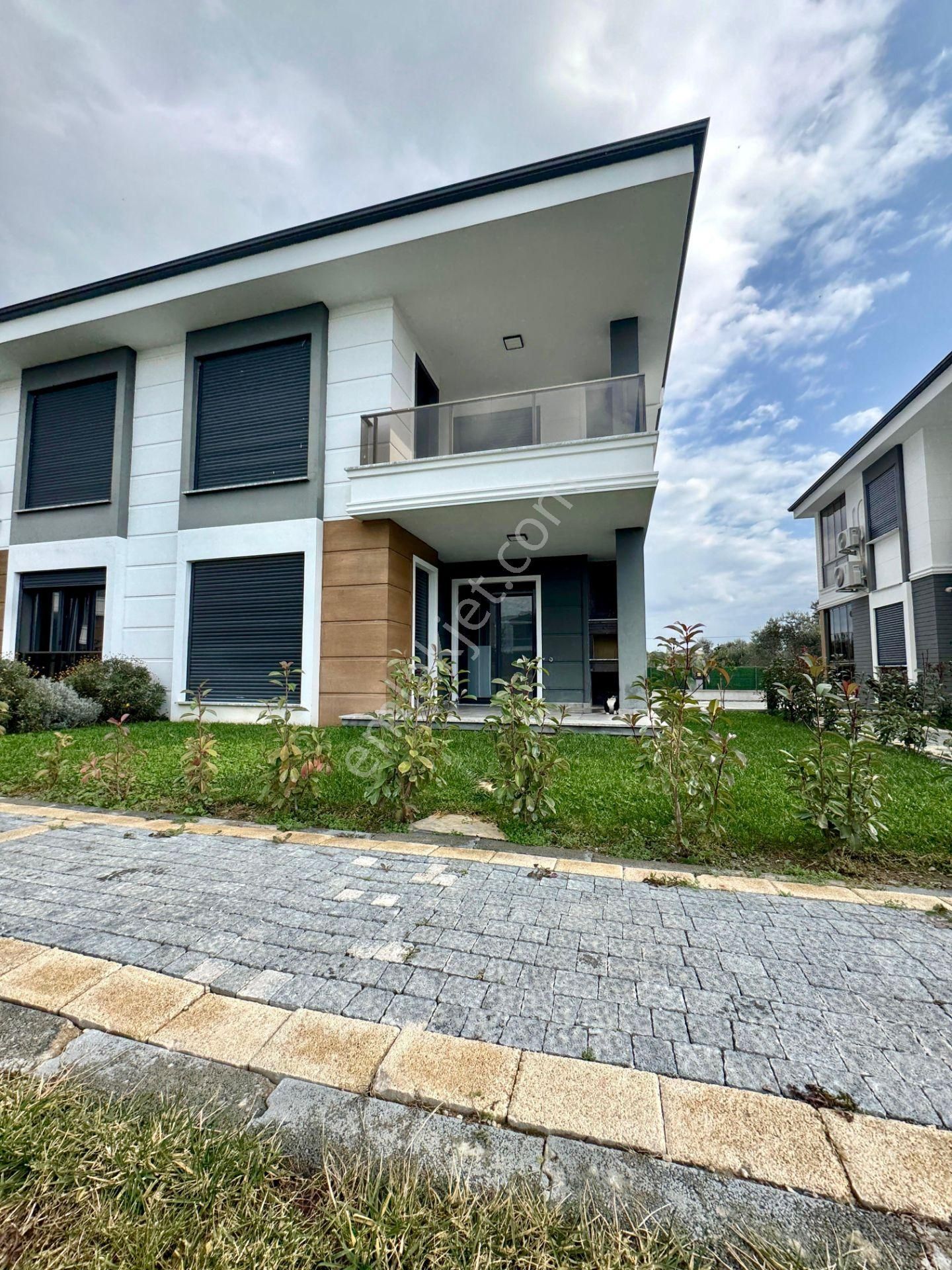 🏡 Referans'tan Güre'de Havuzlu Otoparklı Lüks Bahçeli 2+1 Daire - Görsel 34