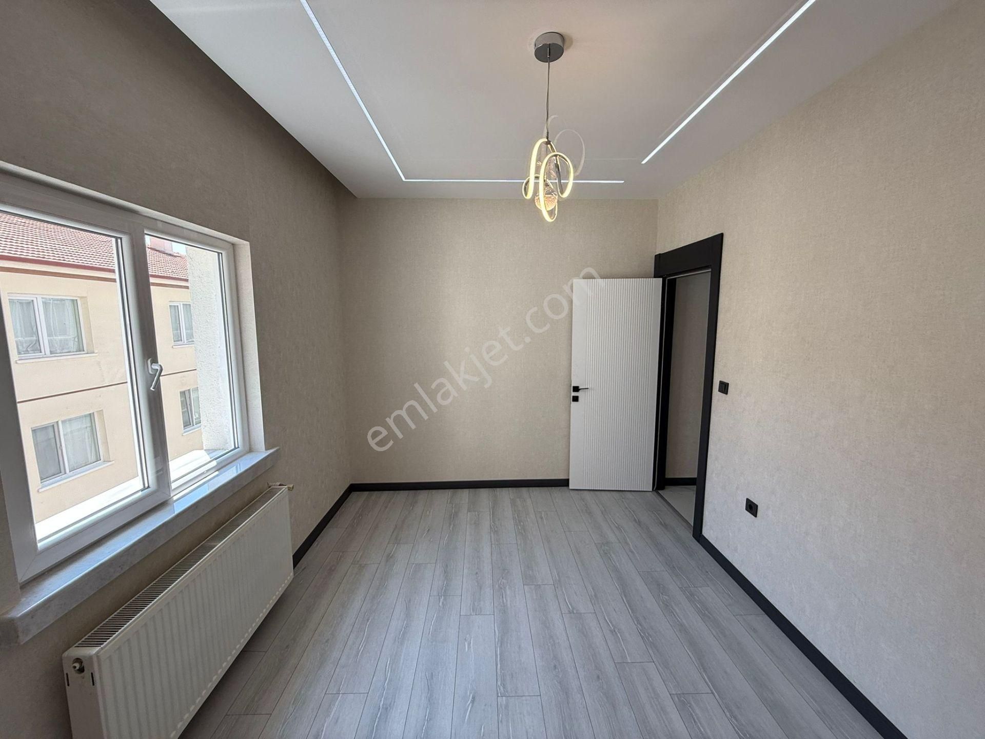 Aşıkveysel Cadde Üzeri Masrafsız - Görsel 4