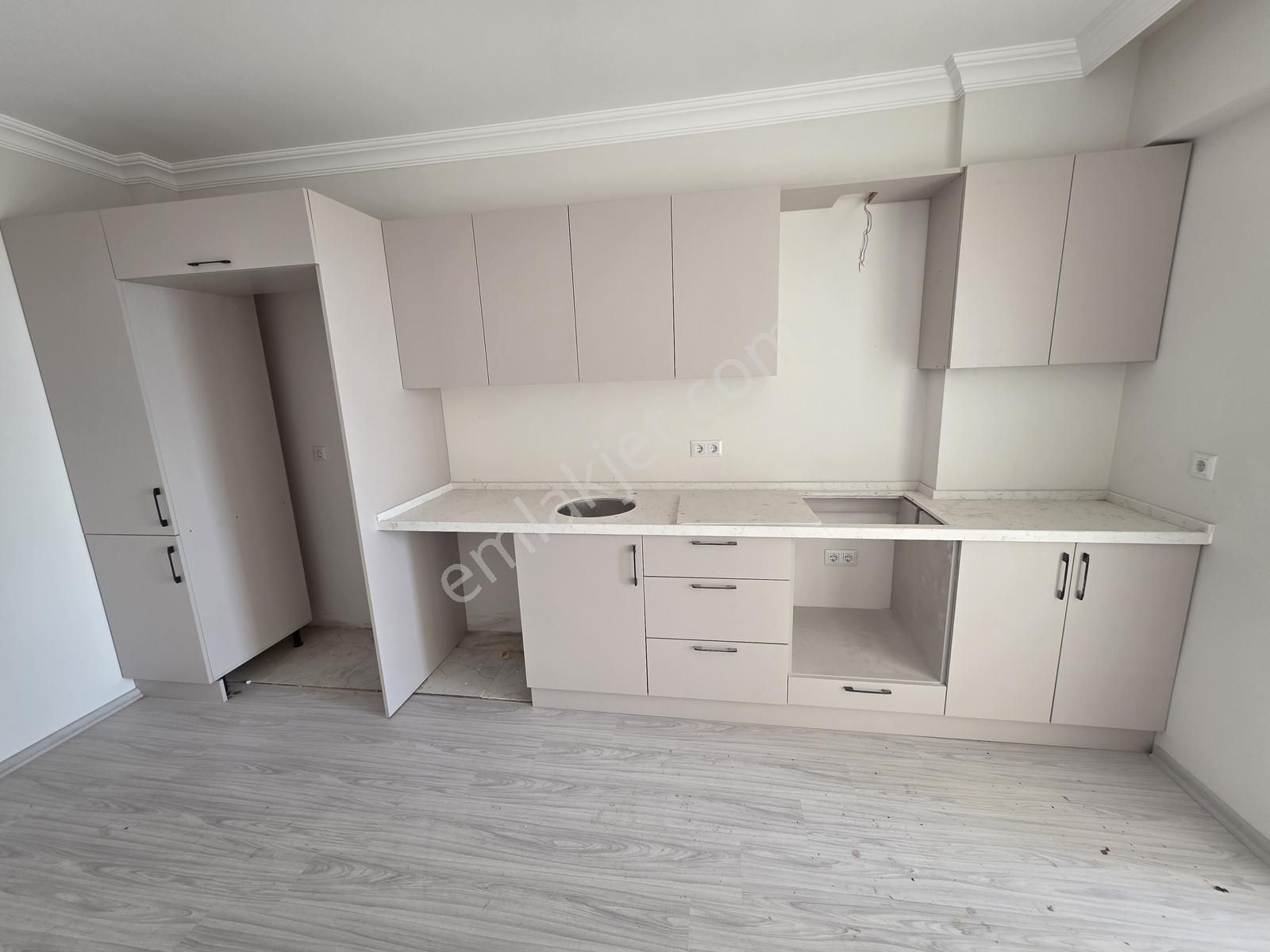 Ermax'dan Yalıncakta Fırsat 180 M2 3+1 Yerden Isıtma - Görsel 23