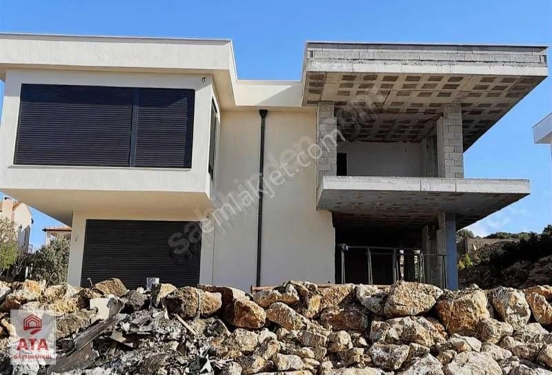 Çeşme De Deniz Manzaralı Villa - Görsel 10