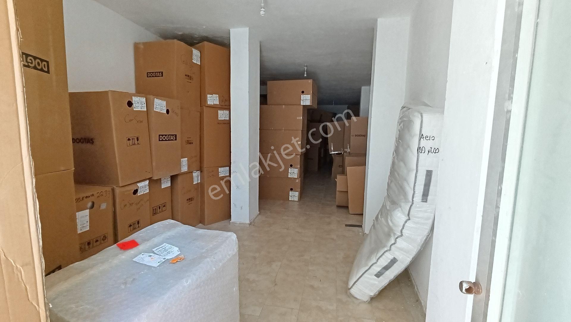 Pendik Esenyalıda Acil Satılık Krediye Uygun 250m2 Ana Cadde Üstü Dükkan - Görsel 20