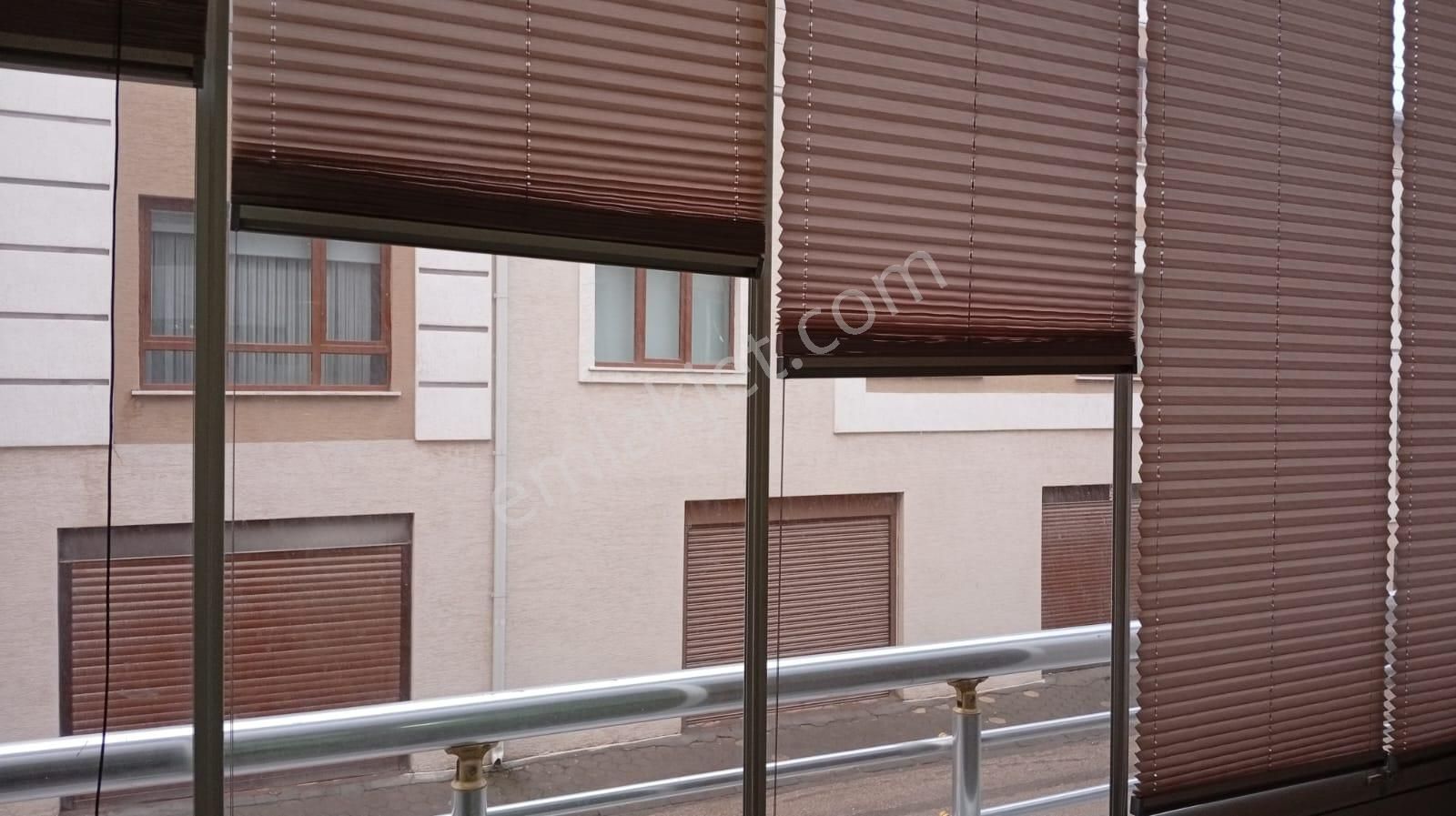 Çamlıca Mahallesinde 3+1 Satılık Daire - Görsel 9