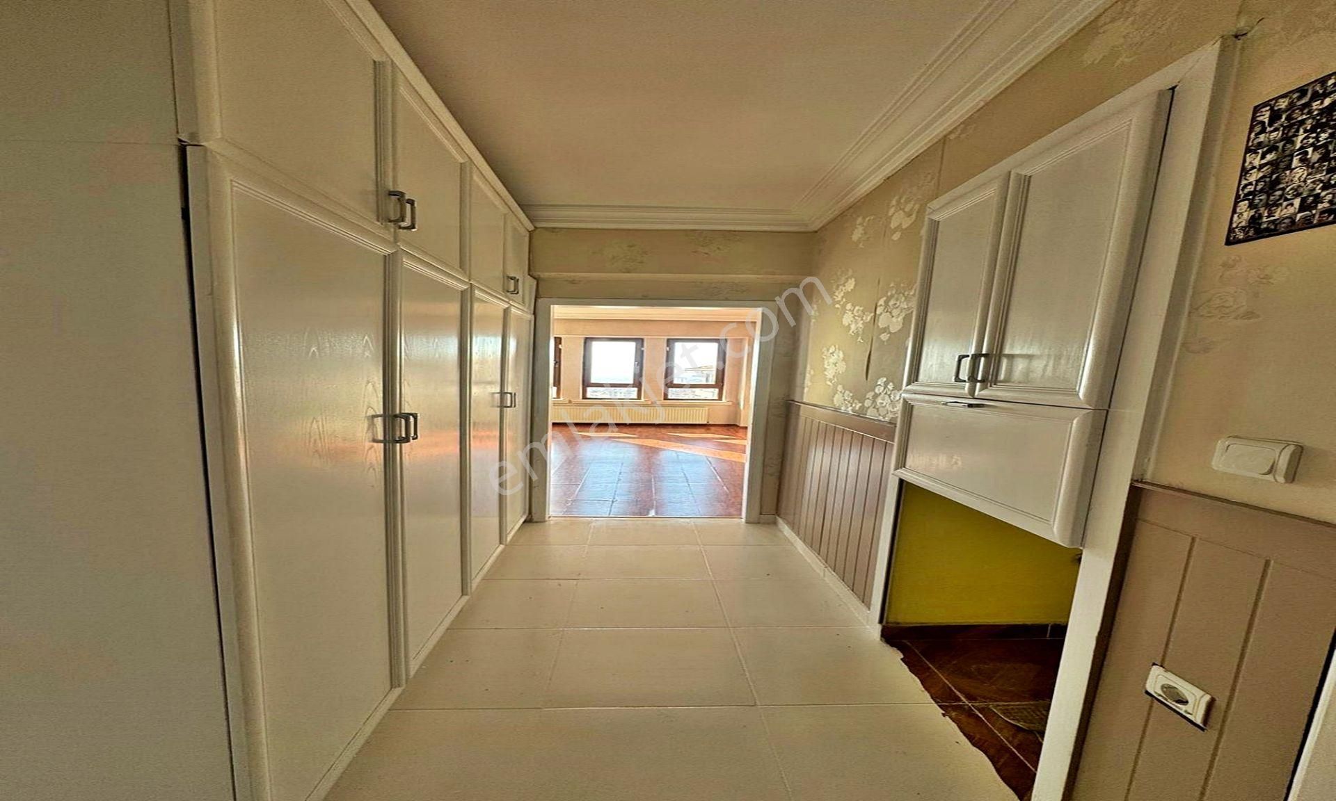 Kuşcağız Esenler Cadde Üzeri Katta Manzaralı 3+1 ! - Görsel 17