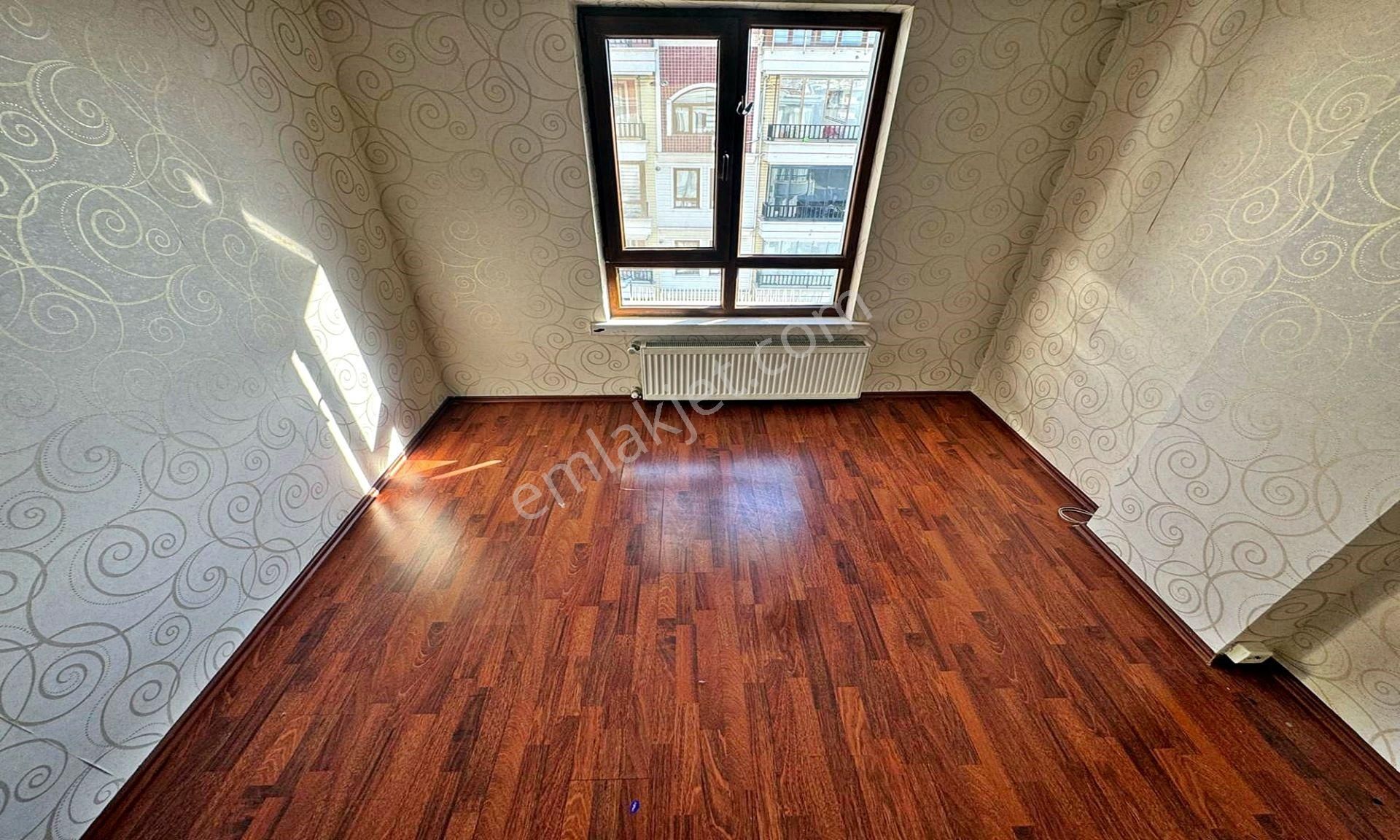 Kuşcağız Esenler Cadde Üzeri Katta Manzaralı 3+1 ! - Görsel 9