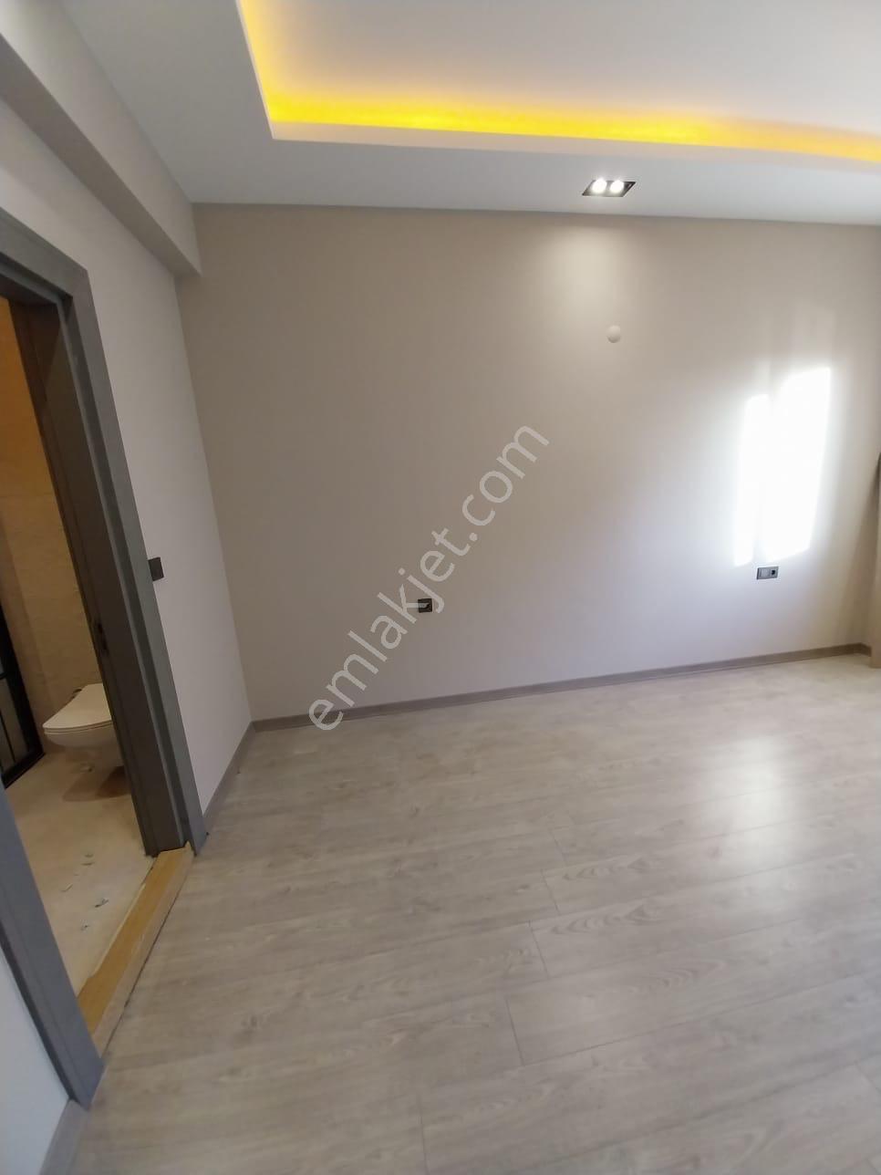 Kuşadasında Full Deniz Manzaralı 3+1 Doğalgazlı Havuzlu Güvenlikli Sitede Satılık Daire - Görsel 10