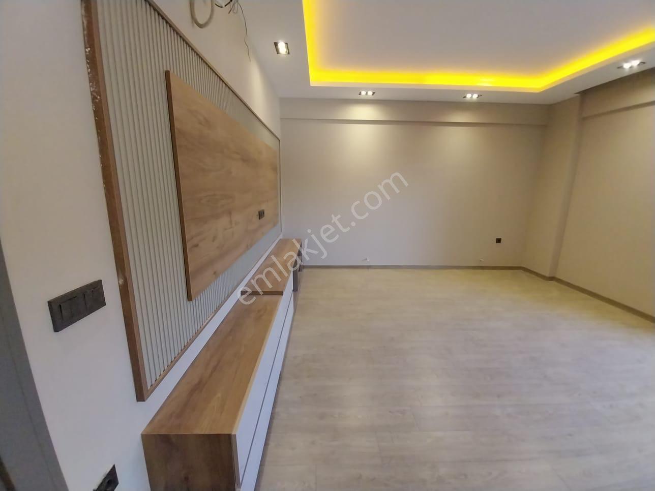 Kuşadasında Full Deniz Manzaralı 3+1 Doğalgazlı Havuzlu Güvenlikli Sitede Satılık Daire - Görsel 7