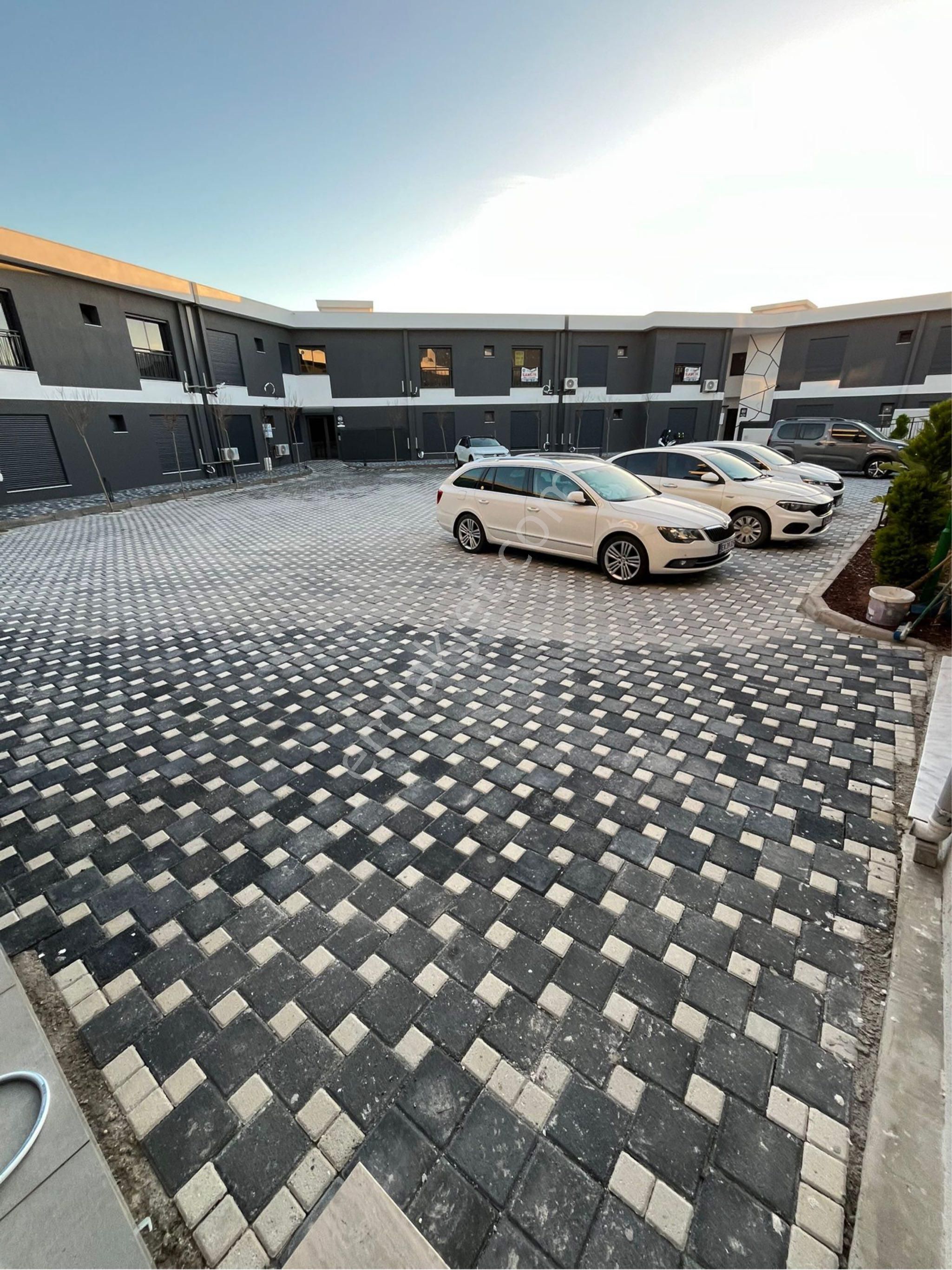 Kuşadası Nda Sıfır Havuzlu Deniz Manzaralı 3 Artı 1 Daire - Görsel 3