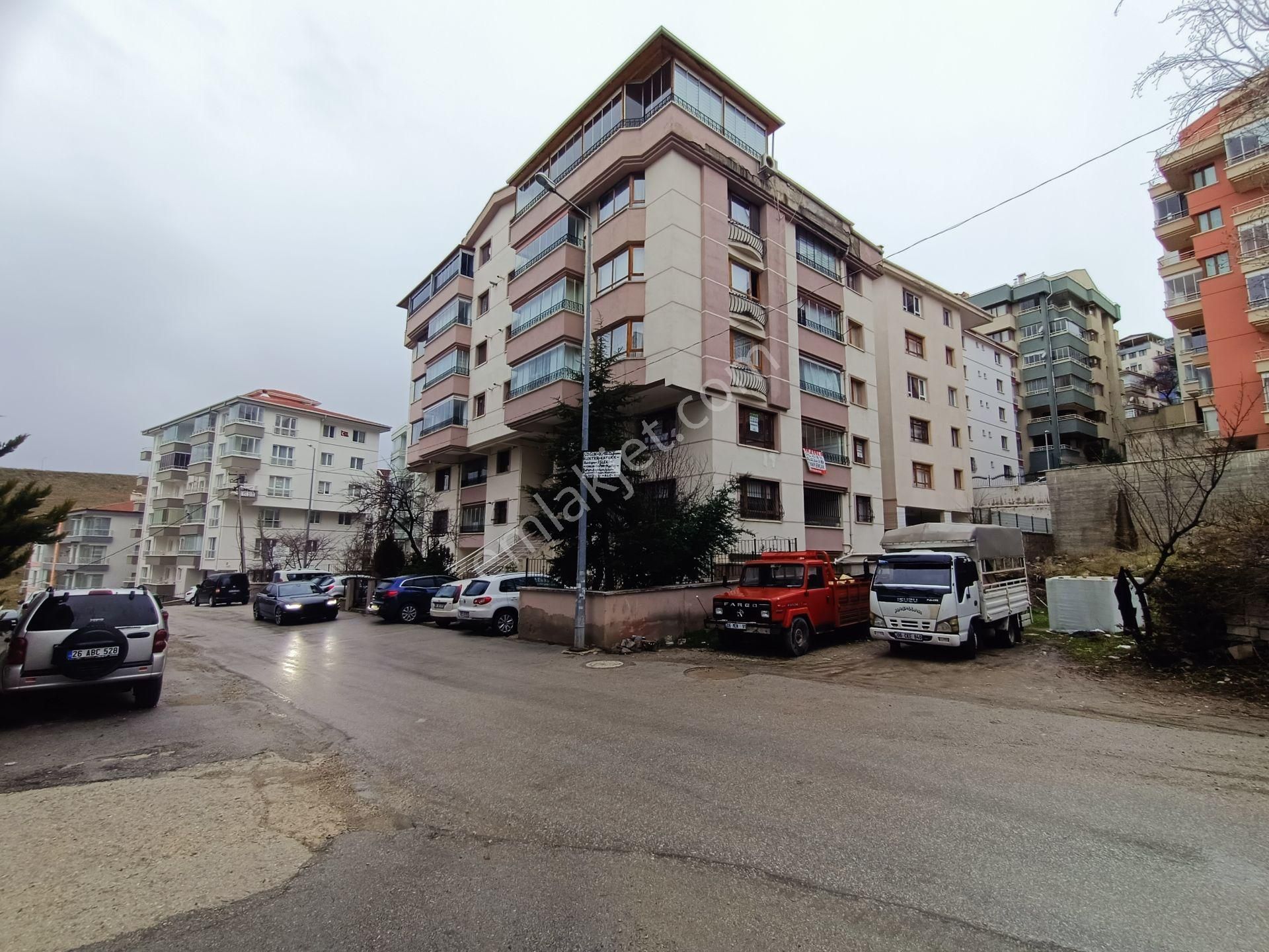 Asyapıdan 3+1 130m2 Trt-panora-oran Yakını 2banyolu Lüx Kombili - Görsel 33