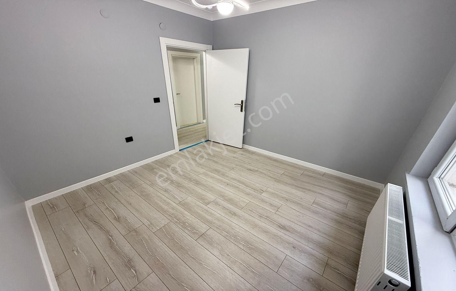 Atapark Mahallesi Cadde Yakını Masrafsız Kat Dairesi - Görsel 8