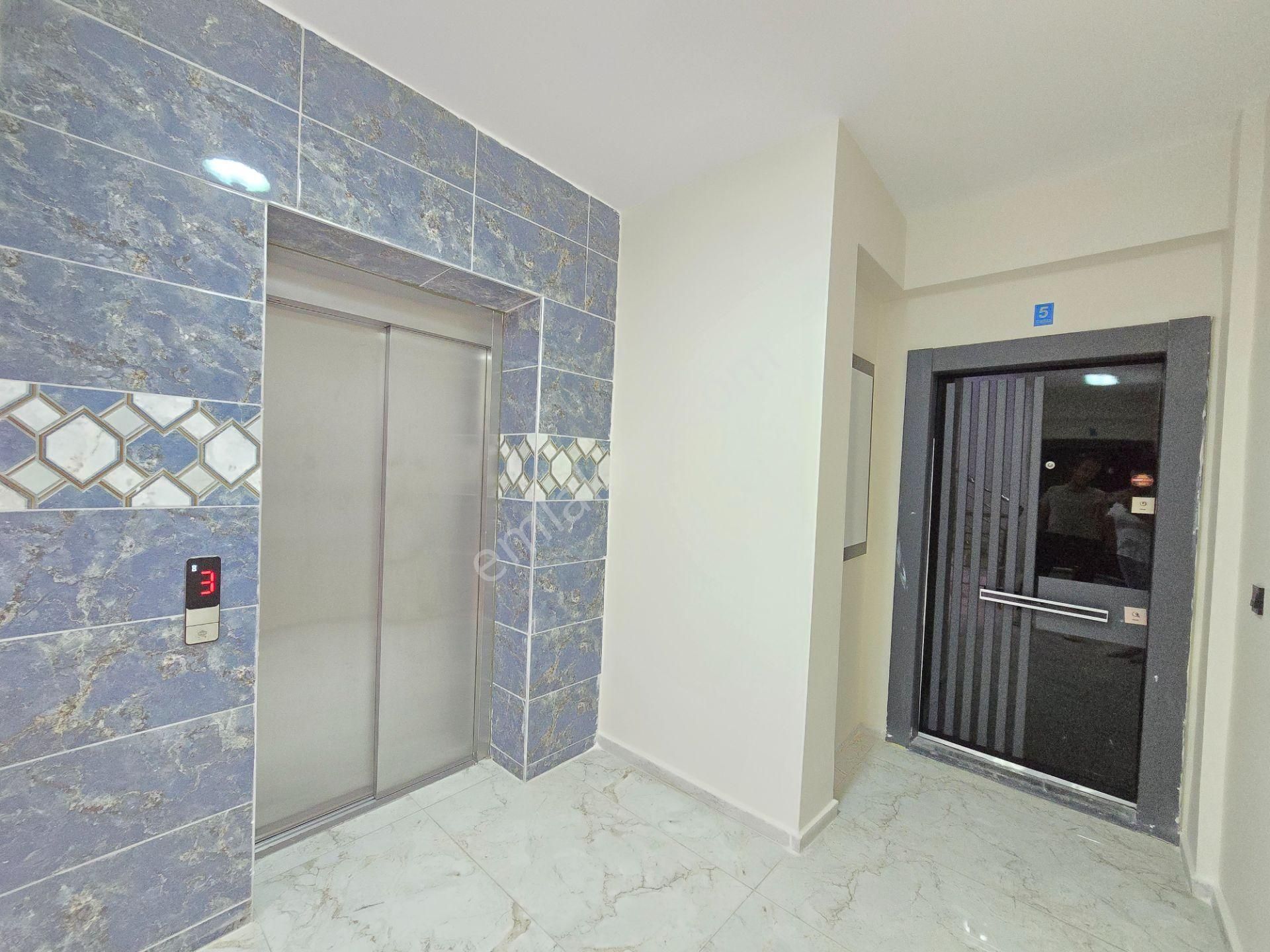 Meram Alavardı Mahallesinde Lüx 3+1 Kapalı Otoparklı Satılık Sıfır Daireler - Görsel 37