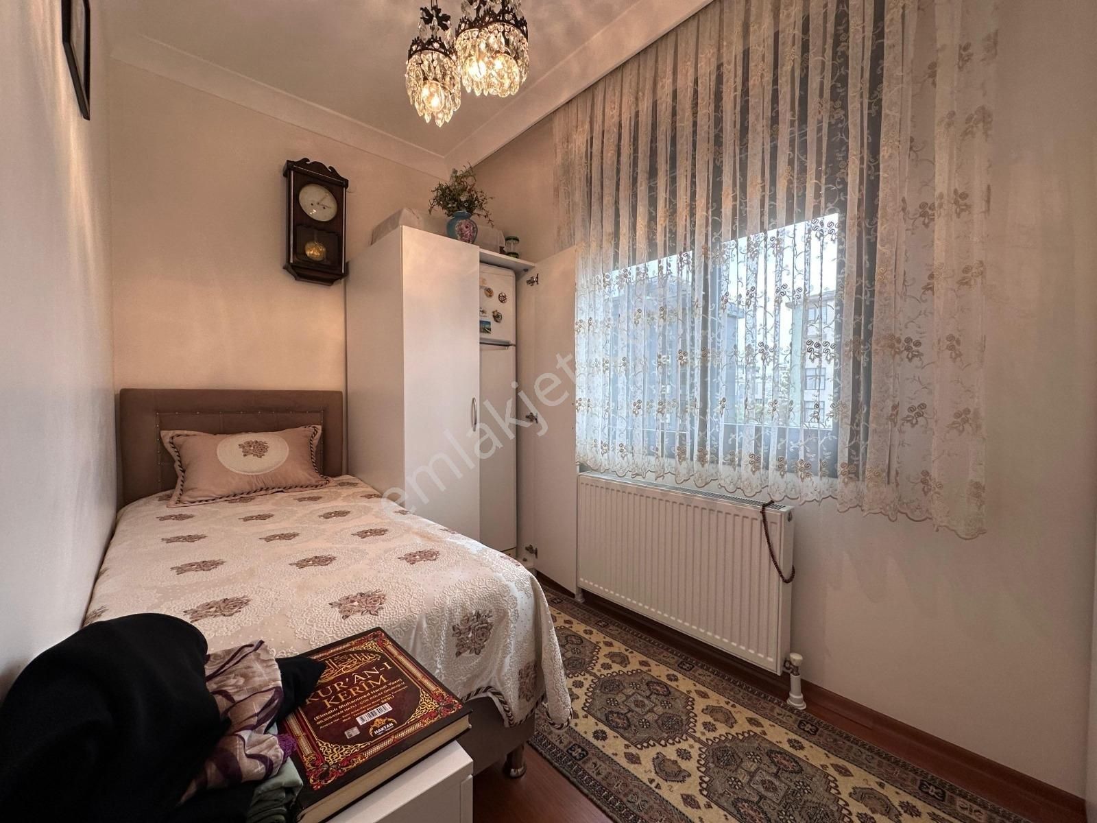 Kozyatağı'nda Metroya Yakın 3+1 Balkonlu Ebeveynli Fırsat - Görsel 16