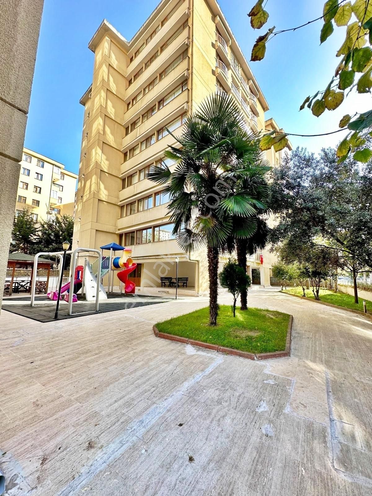 Met'den Kozyatağında 3+1 Havuzlu Sitede Balkonlu 7/24 Güvenlik - Görsel 4