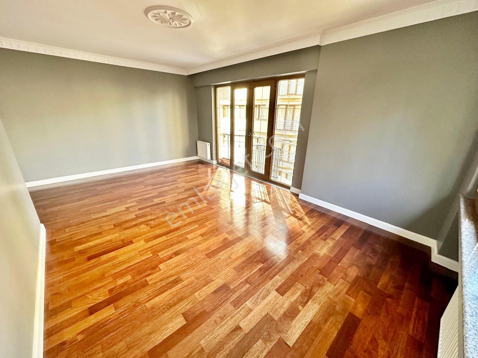 Met'den Kozyatağında 3+1 Havuzlu Sitede Balkonlu 7/24 Güvenlik - Görsel 7