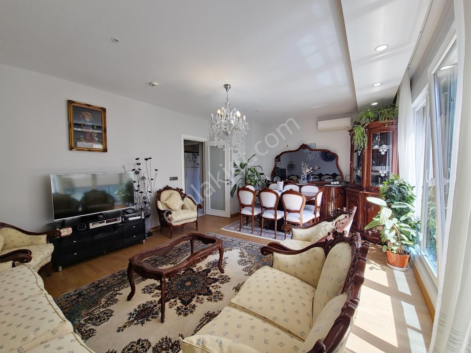 Met'den Suadiye Ayşe Kadın'da 140 M2 Yüzme Havuzlu 3+1 E.banyolu - Görsel 12