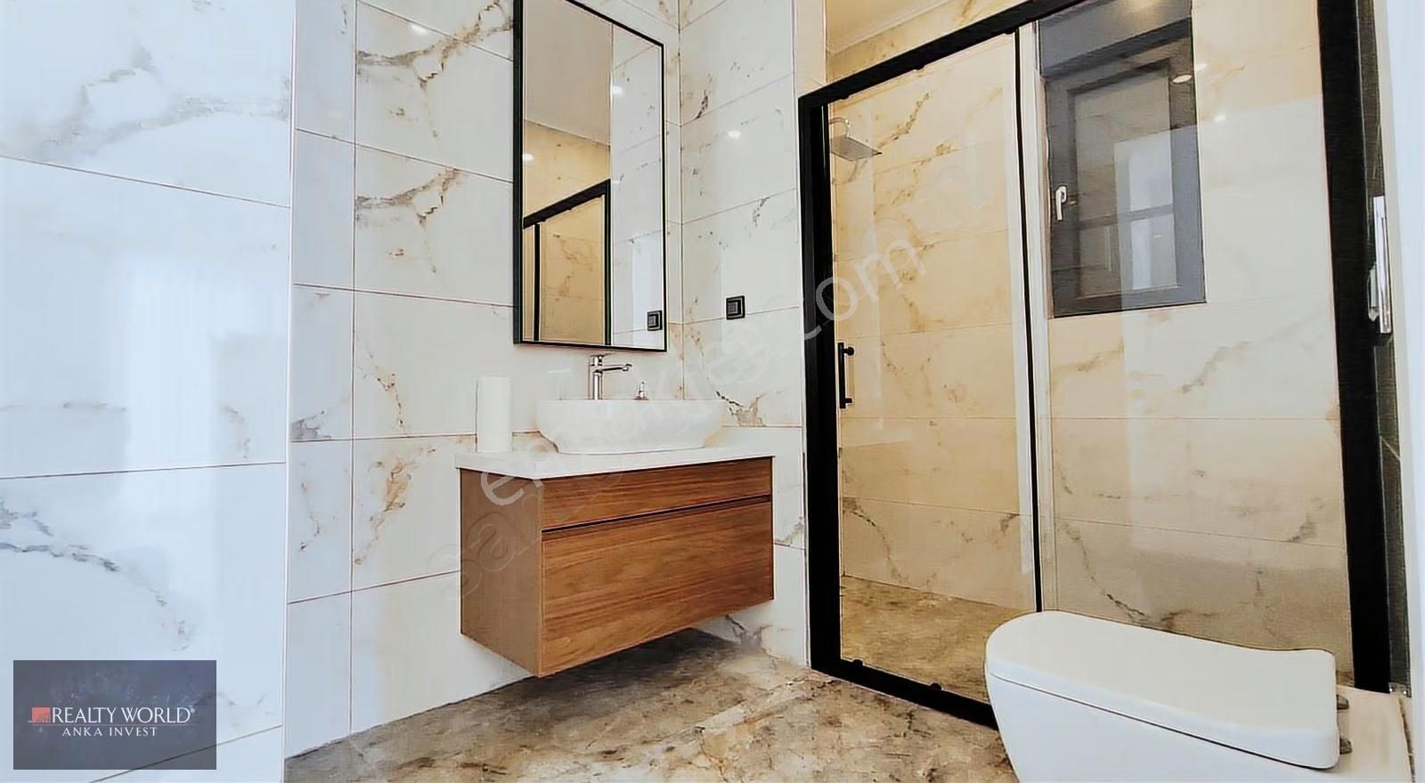 Realty World'den Döşemealtında Lüks 3+1 Havuzlu İkiz Villa - Görsel 16