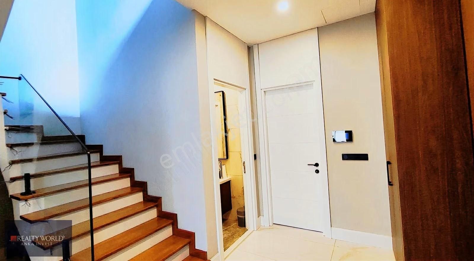 Realty World'den Döşemealtında Lüks 3+1 Havuzlu İkiz Villa - Görsel 25