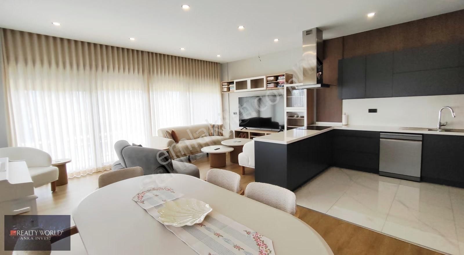 Realty World'den Döşemealtında Lüks 3+1 Havuzlu İkiz Villa - Görsel 13