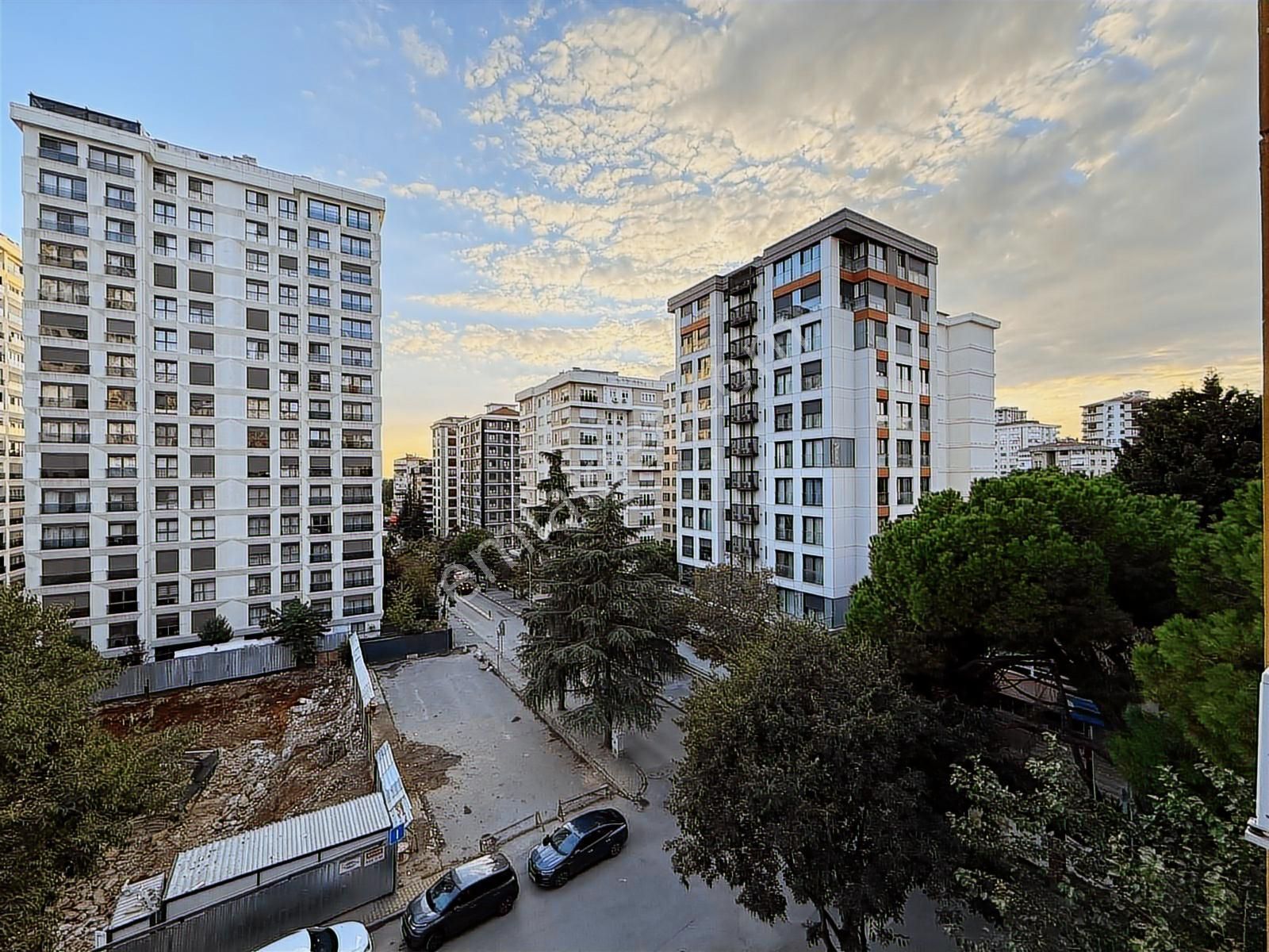 Met'den Işık Kolejine Komşu 2 Yıllık Binada 58m² Net Ön Cephe - Görsel 5