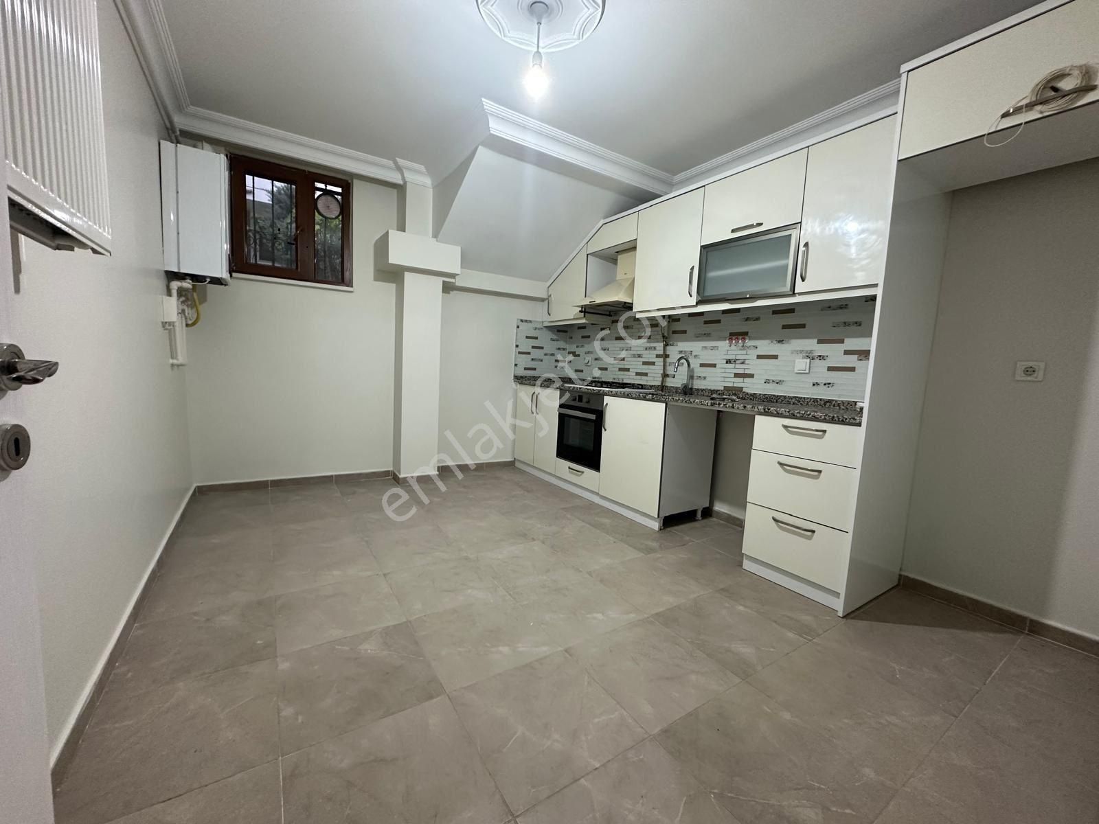 Gültepe'de Metrobüse Yakın 2+1 90m Krediye Uygun İskanlı Daire - Görsel 10
