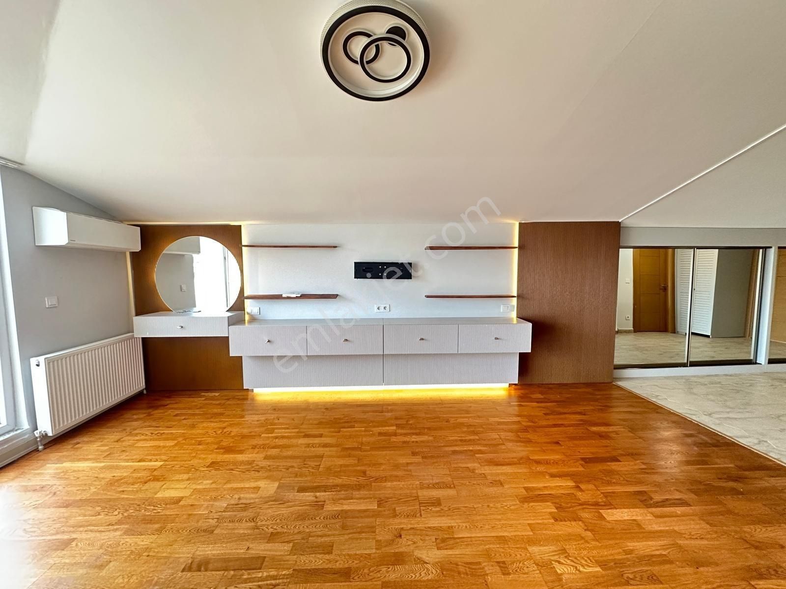 Met'den Özgürlük Parkına Yakın 4+2 Teraslı Yasal Dubleks 275m2 - Görsel 17