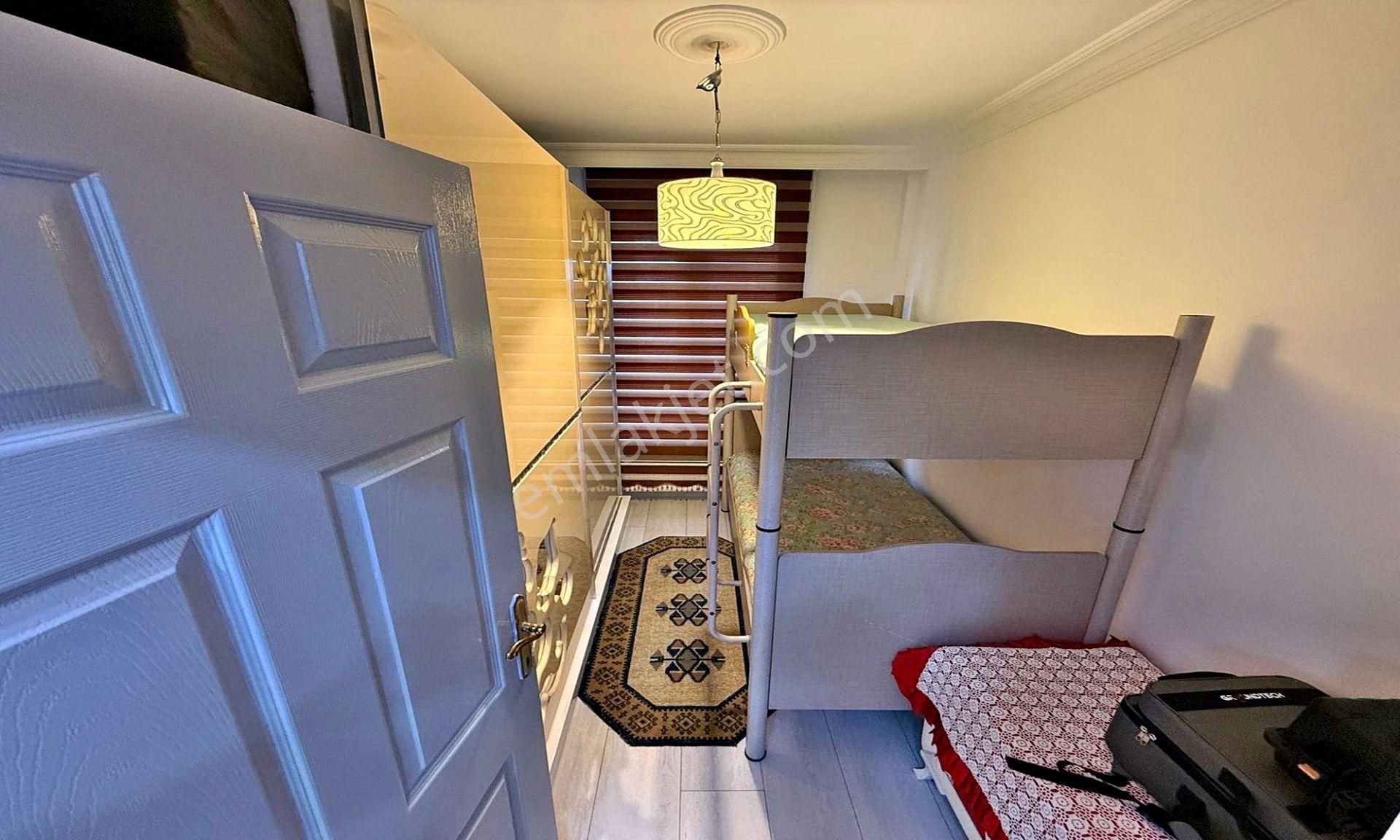 Kartaltepe Cad Üzeri Asansörlü İskanlı 250 M2 5+1 Dublex ! - Görsel 8