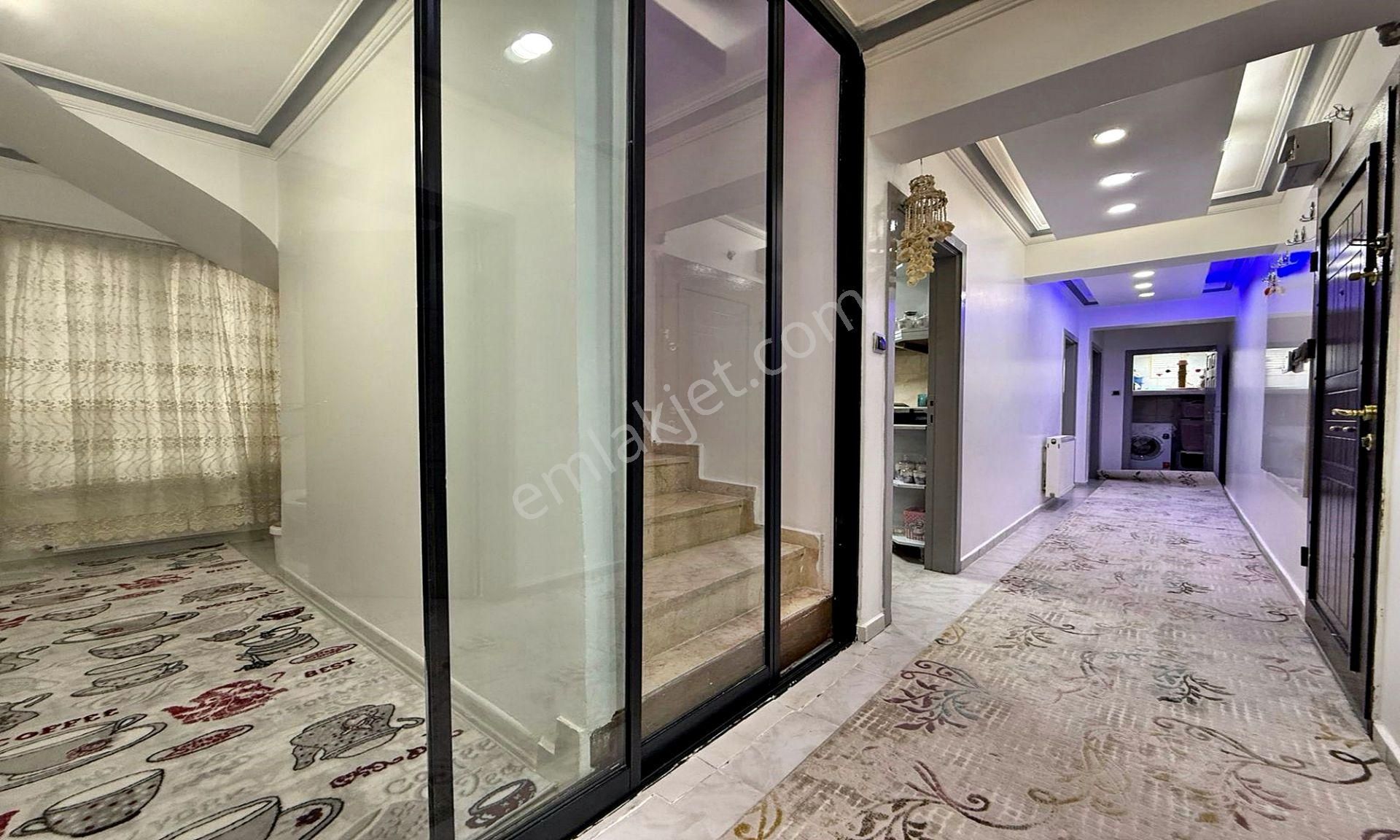 Kartaltepe Cad Üzeri Asansörlü İskanlı 250 M2 5+1 Dublex ! - Görsel 9