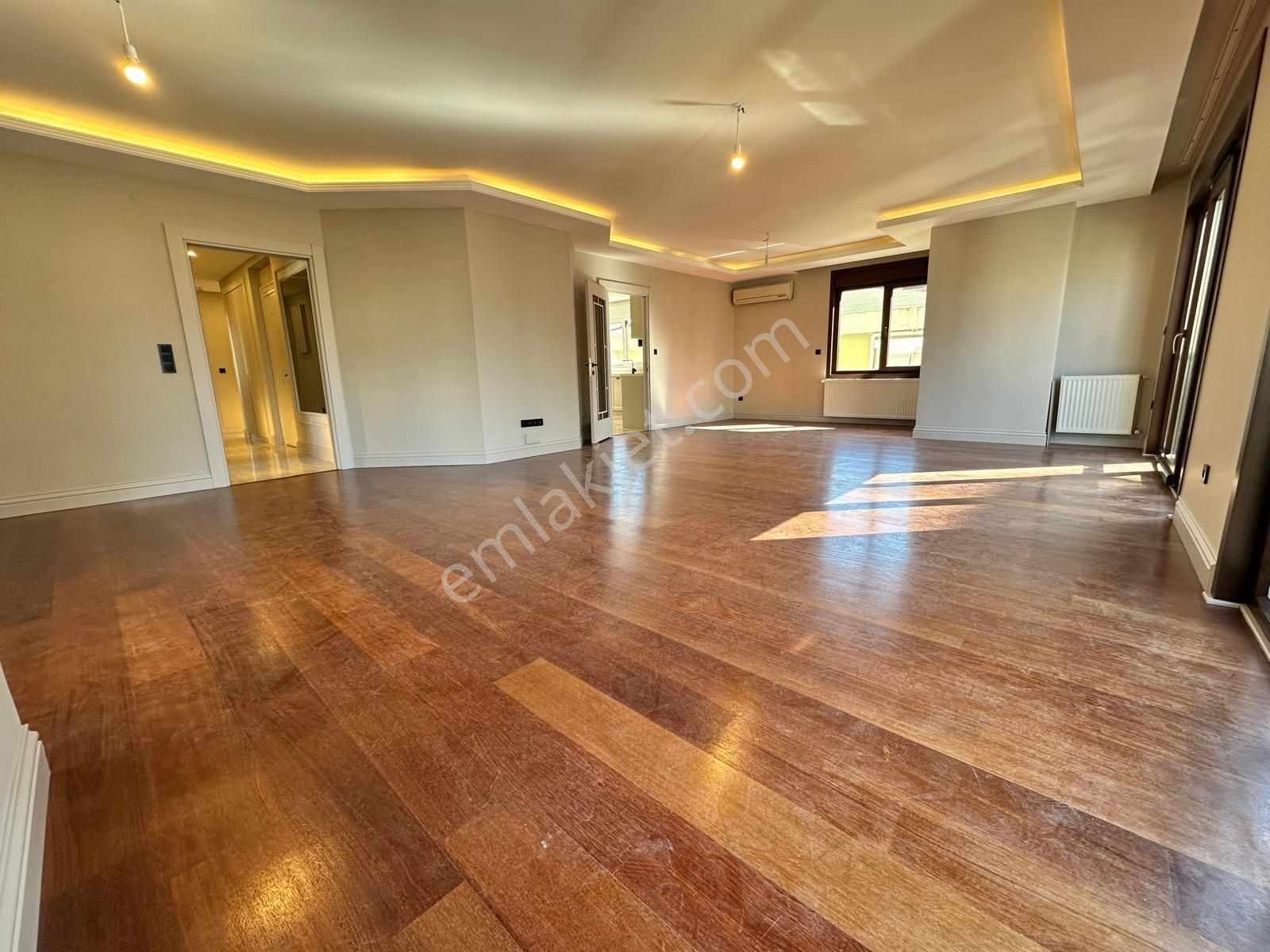 Met'den Göztepe'de 4+1 Net 175m2 Mimari Dekorlu Katta Tek Fırsat - Görsel 6