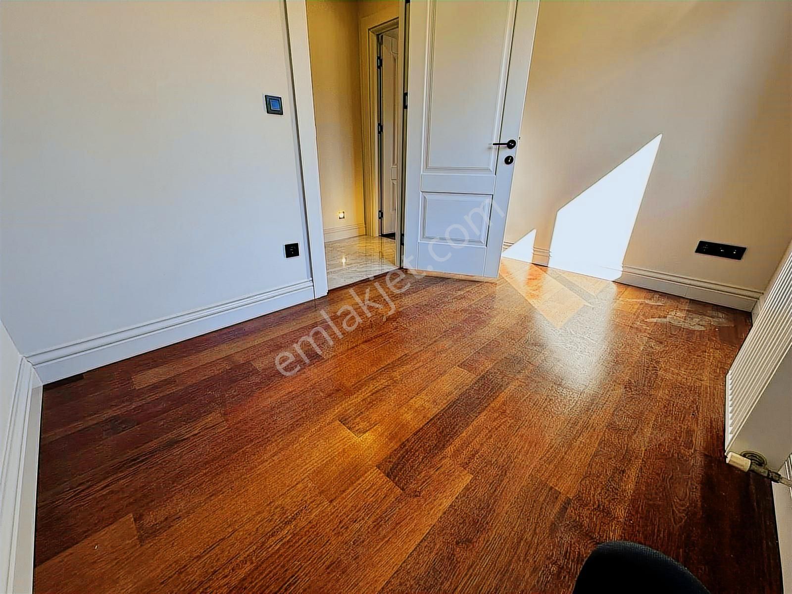 Met'den Göztepe'de 4+1 Net 175m2 Mimari Dekorlu Katta Tek Fırsat - Görsel 7