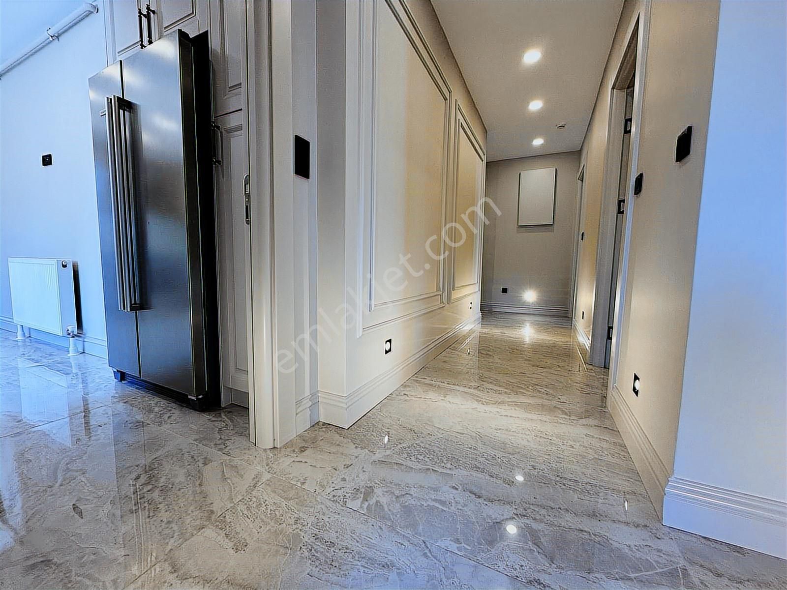 Met'den Göztepe'de 4+1 Net 175m2 Mimari Dekorlu Katta Tek Fırsat - Görsel 23