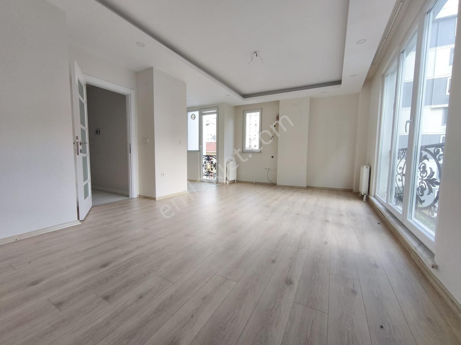 Met'den Suadiye Metroya Çok Yakın Yeni Binada Boş 2+1 Balkonlu - Görsel 17