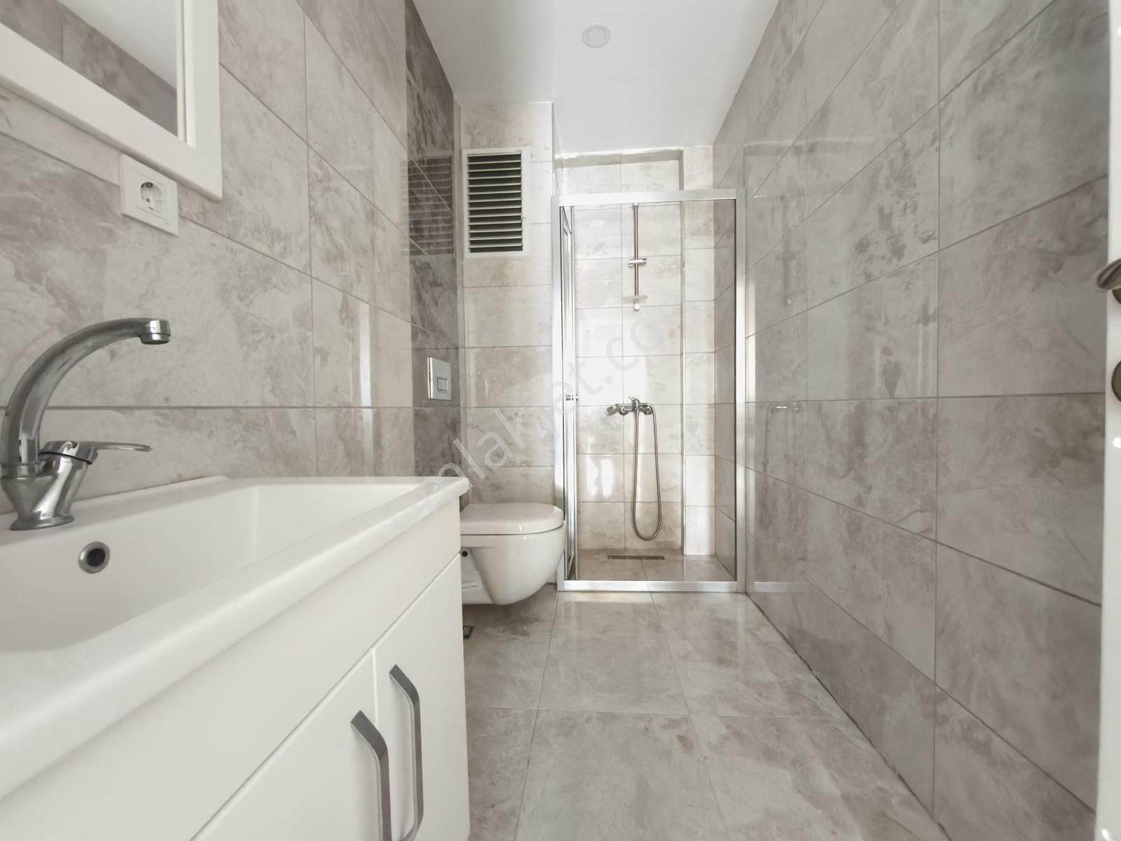 Met'den Suadiye Metroya Çok Yakın Yeni Binada Boş 2+1 Balkonlu - Görsel 31