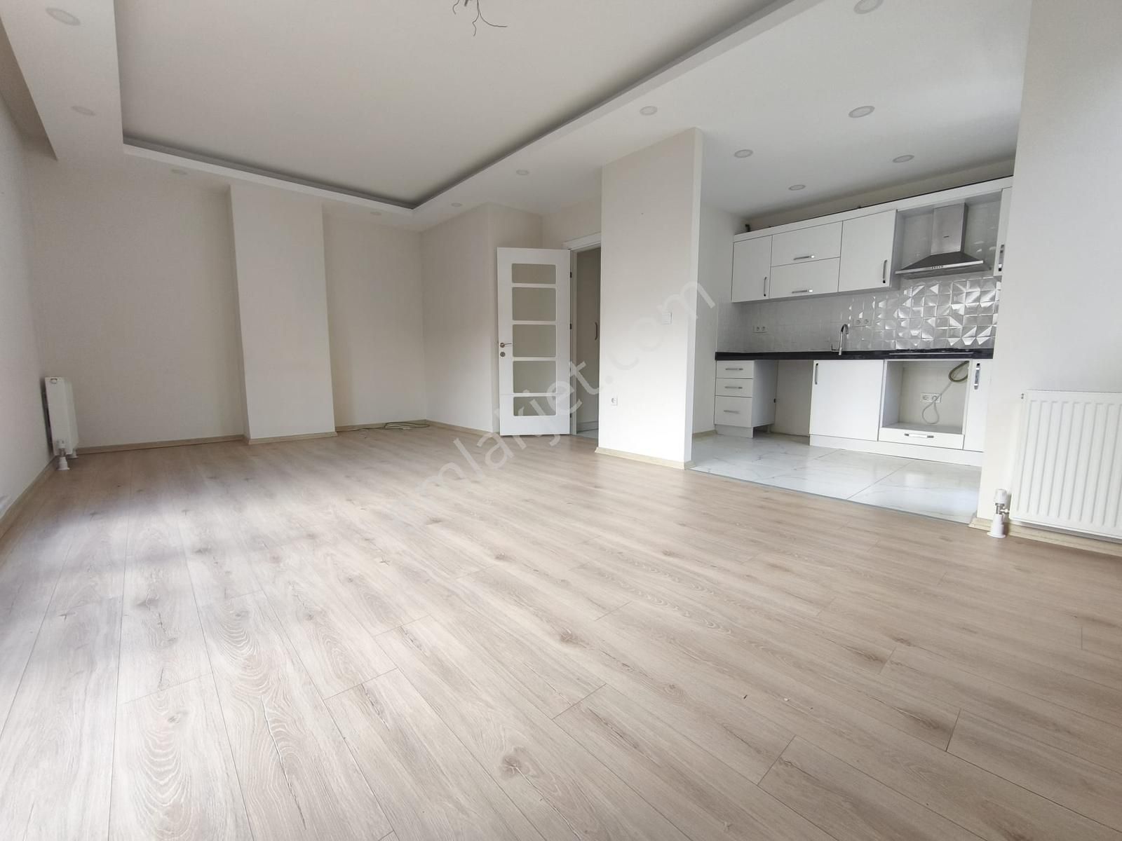 Met'den Suadiye Metroya Çok Yakın Yeni Binada Boş 2+1 Balkonlu - Görsel 11