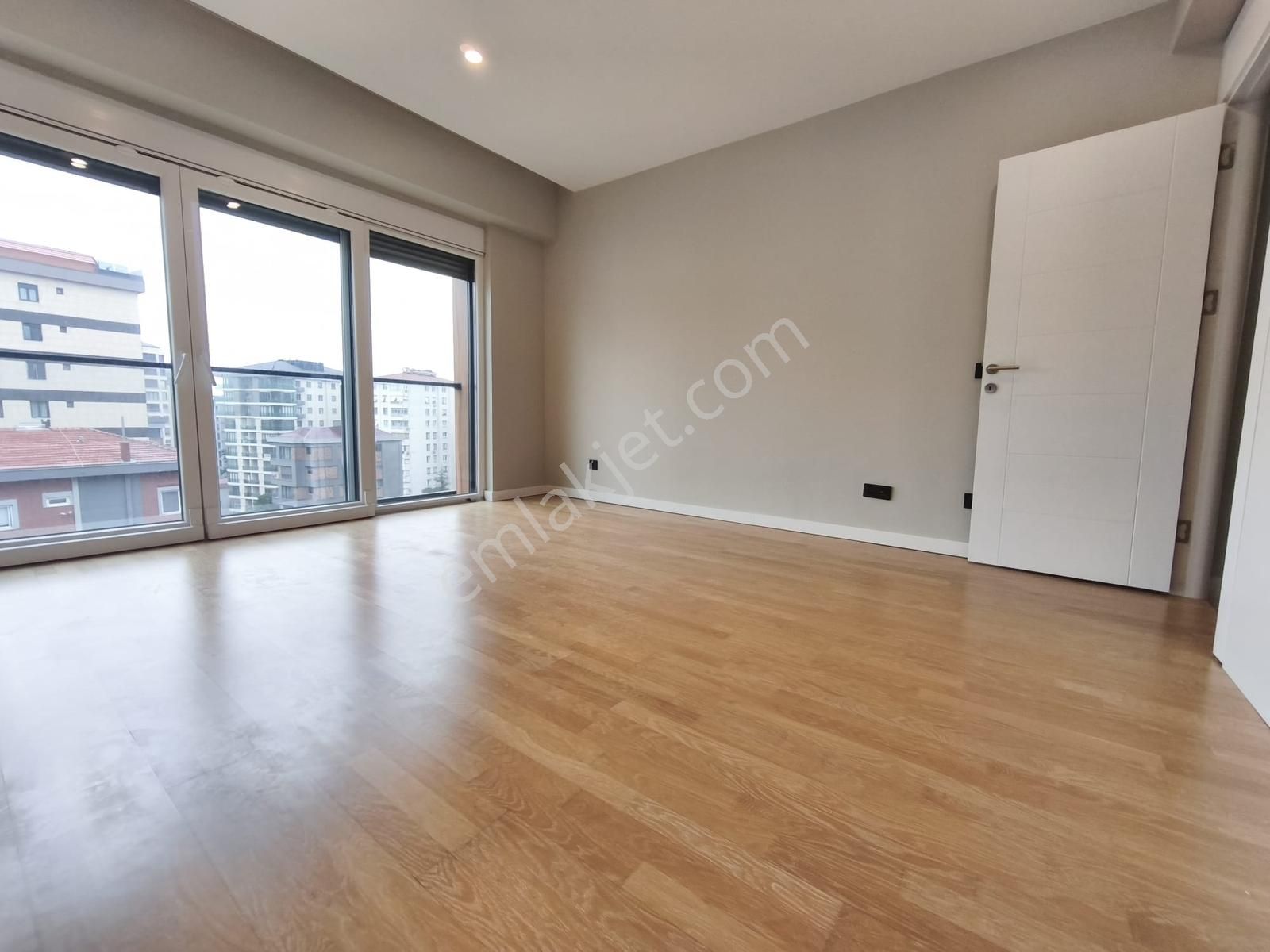 Caddebostan Sahilde 1+1 Lüks 58m2 Net Ara Kat Dubleks - Görsel 7