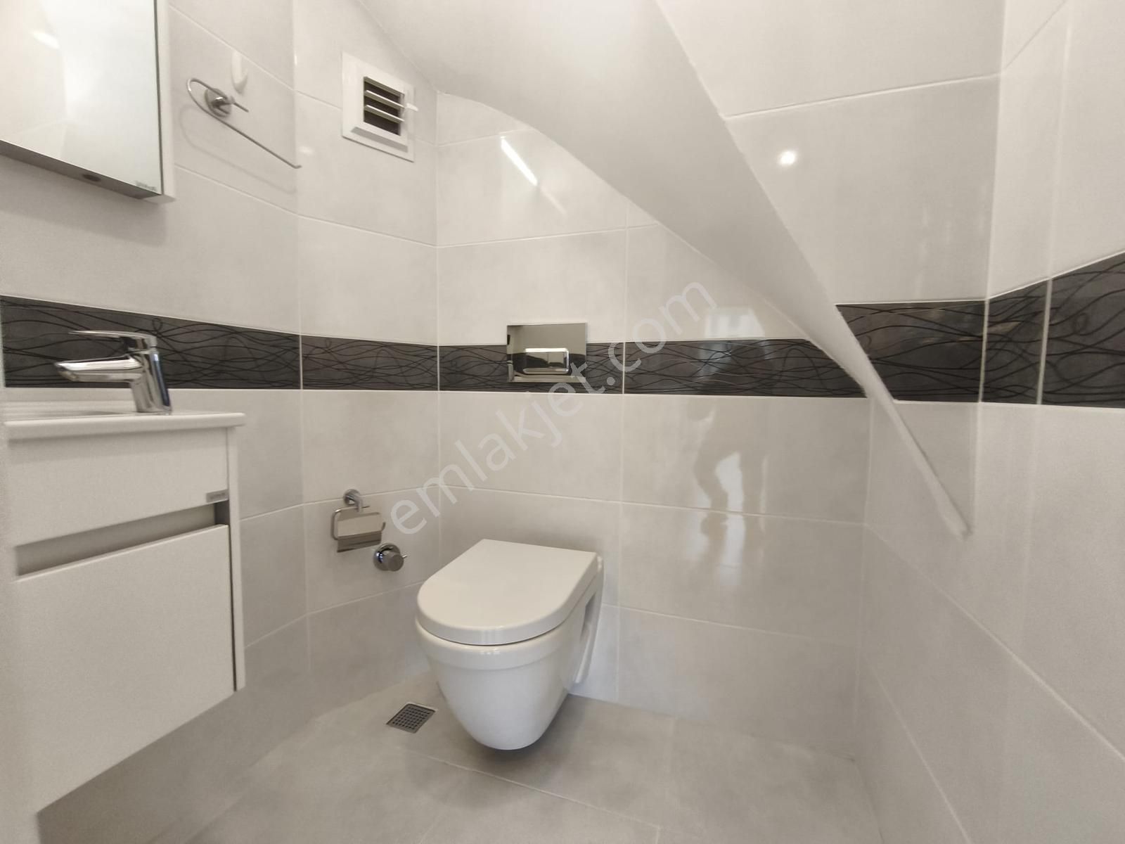 Caddebostan Sahilde 1+1 Lüks 58m2 Net Ara Kat Dubleks - Görsel 5