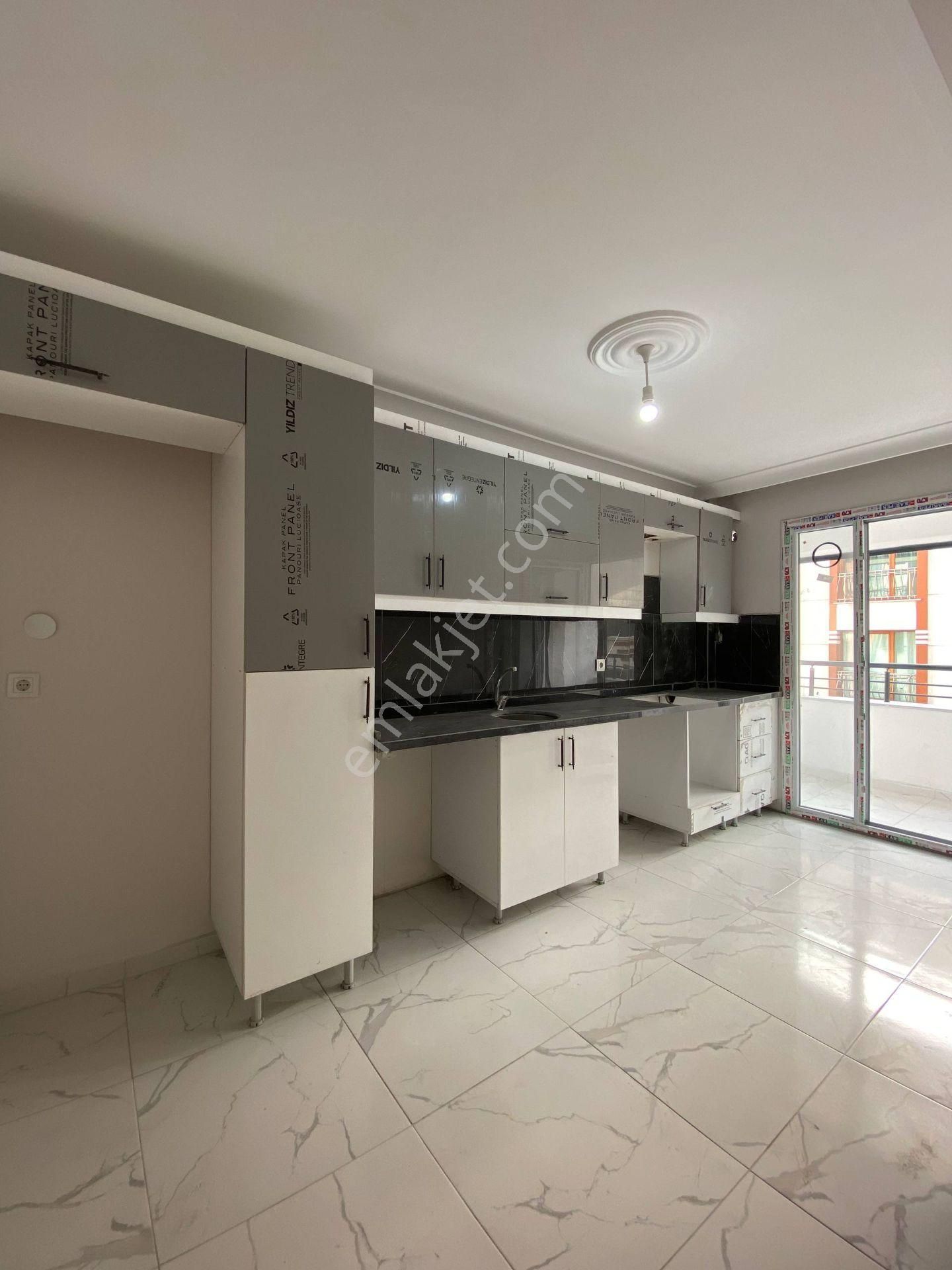 Esenyurt Pınar Mahallesi 2+1 110 M² Kiralık Sıfır Boş Daire Balkonlu Geniş Ve Ferah Ulaşıma Yakın