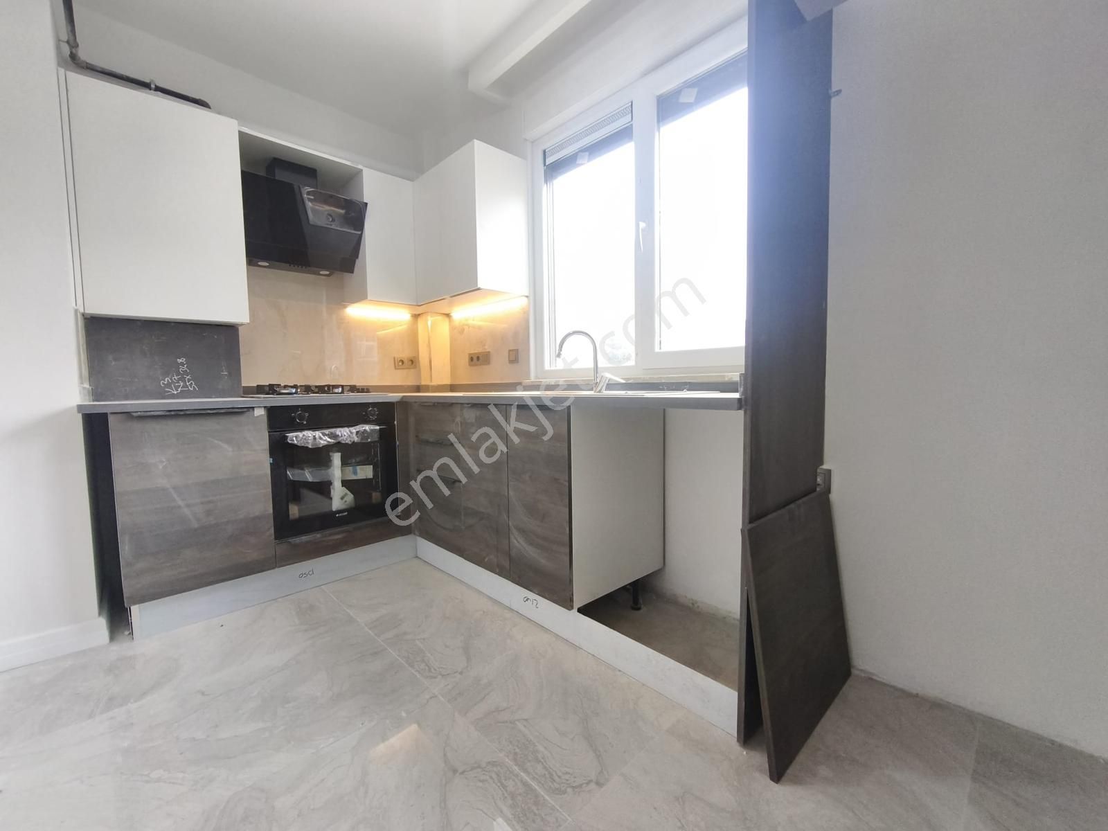 Met'den Kozyatağında 2+1 Sıfır Binada 75m2 Net Balkon E.banyo - Görsel 12