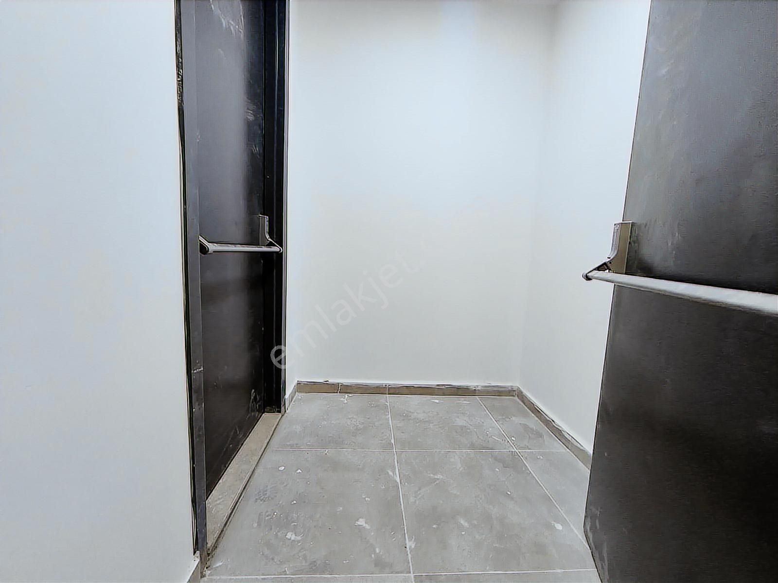 Met'den Kozyatağında 2+1 Sıfır Binada 75m2 Net Balkon E.banyo - Görsel 31