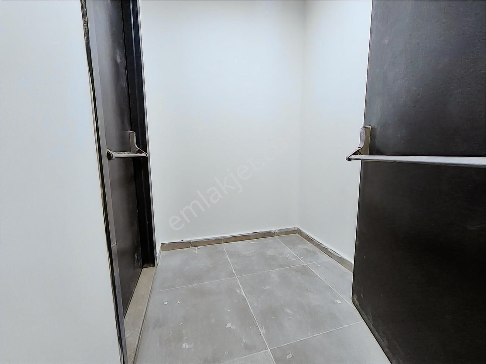 Met'den Kozyatağında 2+1 Sıfır Binada 75m2 Net Balkon E.banyo - Görsel 17