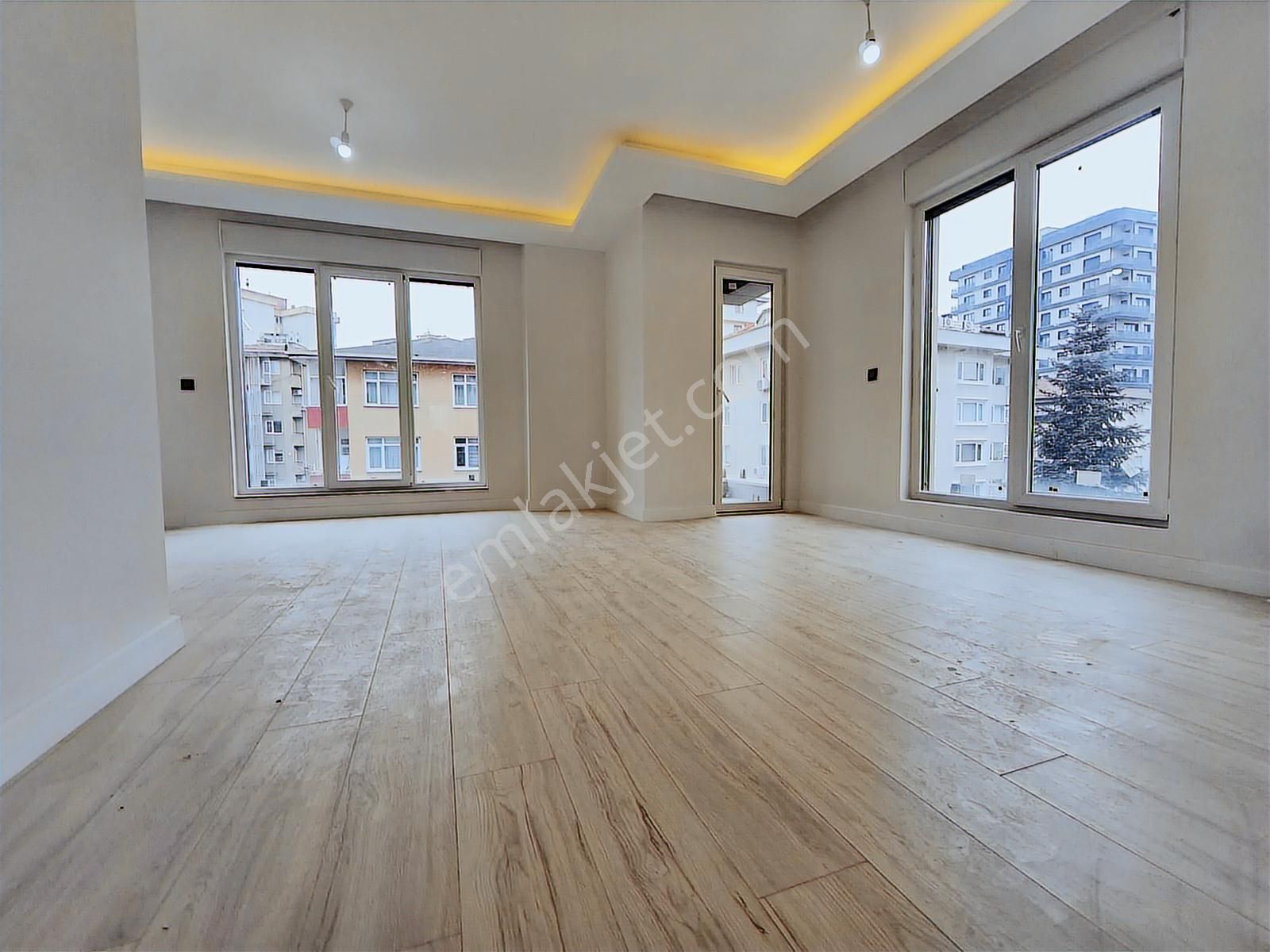 Met'den Kozyatağında 2+1 Sıfır Binada 75m2 Net Balkon E.banyo - Görsel 2
