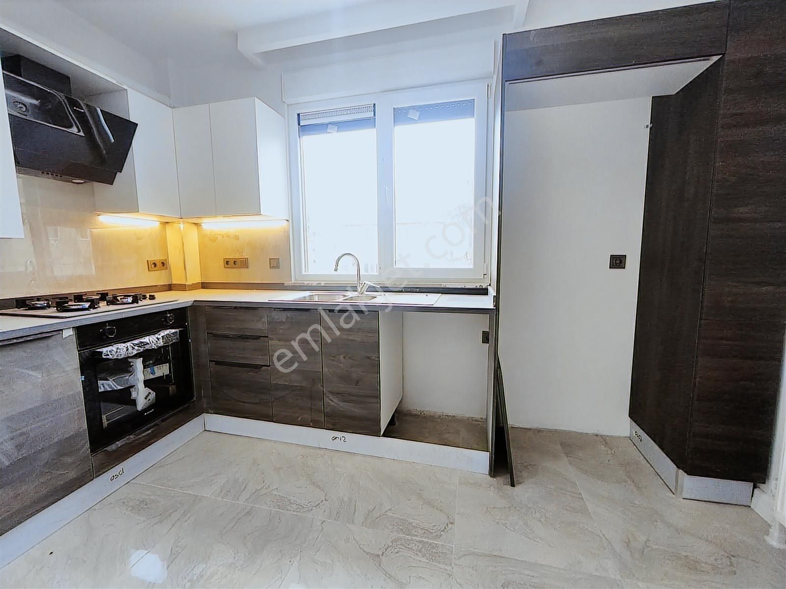 Met'den Kozyatağında 2+1 Sıfır Binada 75m2 Net Balkon E.banyo - Görsel 11