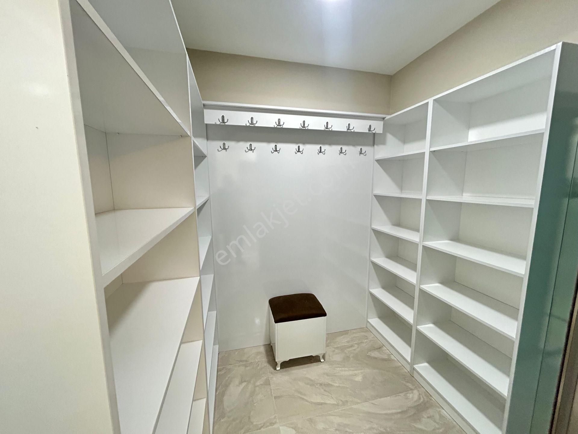 Taner'den Cevizlidere Cad Yakını 3+1+kiler Ebeveyn Banyolu Asansörlü Orta Kat Ön - Görsel 10