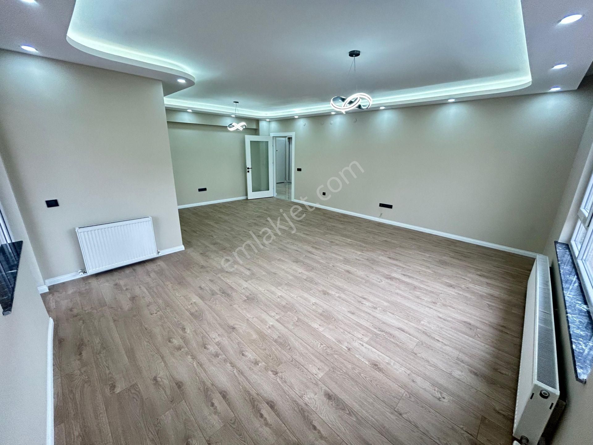 Taner'den Cevizlidere Cad Yakını 3+1+kiler Ebeveyn Banyolu Asansörlü Orta Kat Ön - Görsel 22