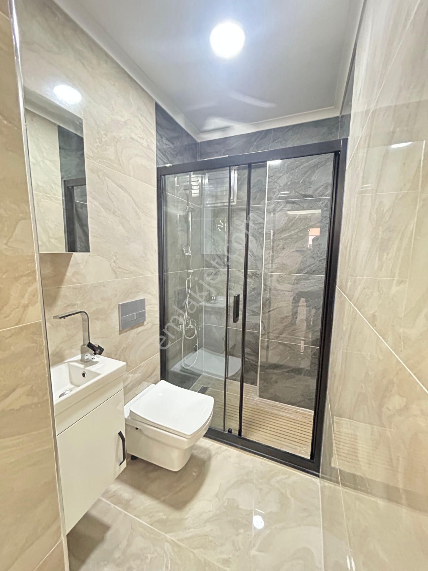 Taner'den Cevizlidere Cad Yakını 3+1+kiler Ebeveyn Banyolu Asansörlü Orta Kat Ön - Görsel 19