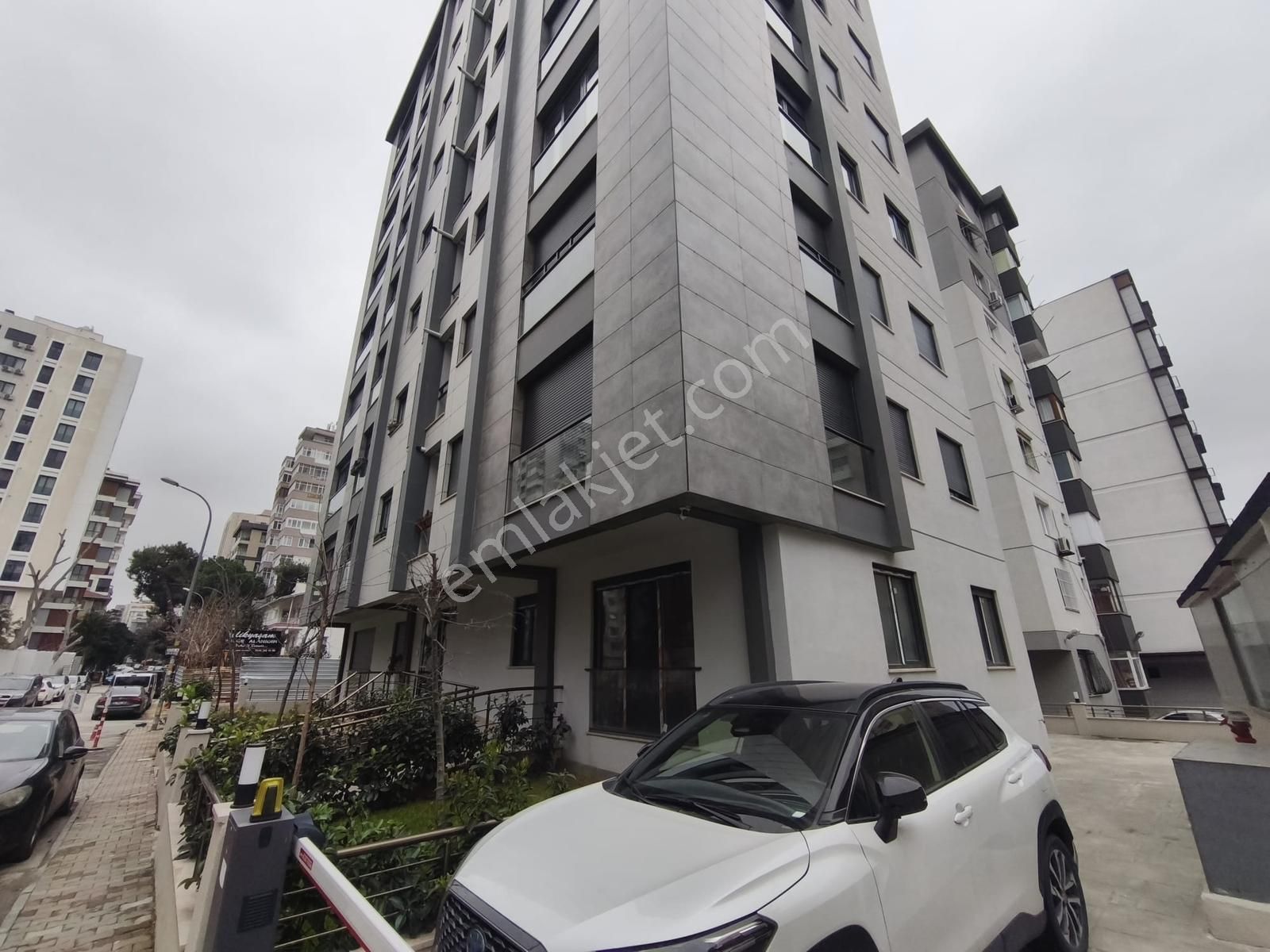 Met'den Fırsat Suadiyede 1+1 Net 55m2 Ebeveynli Sıfır Boş - Görsel 6