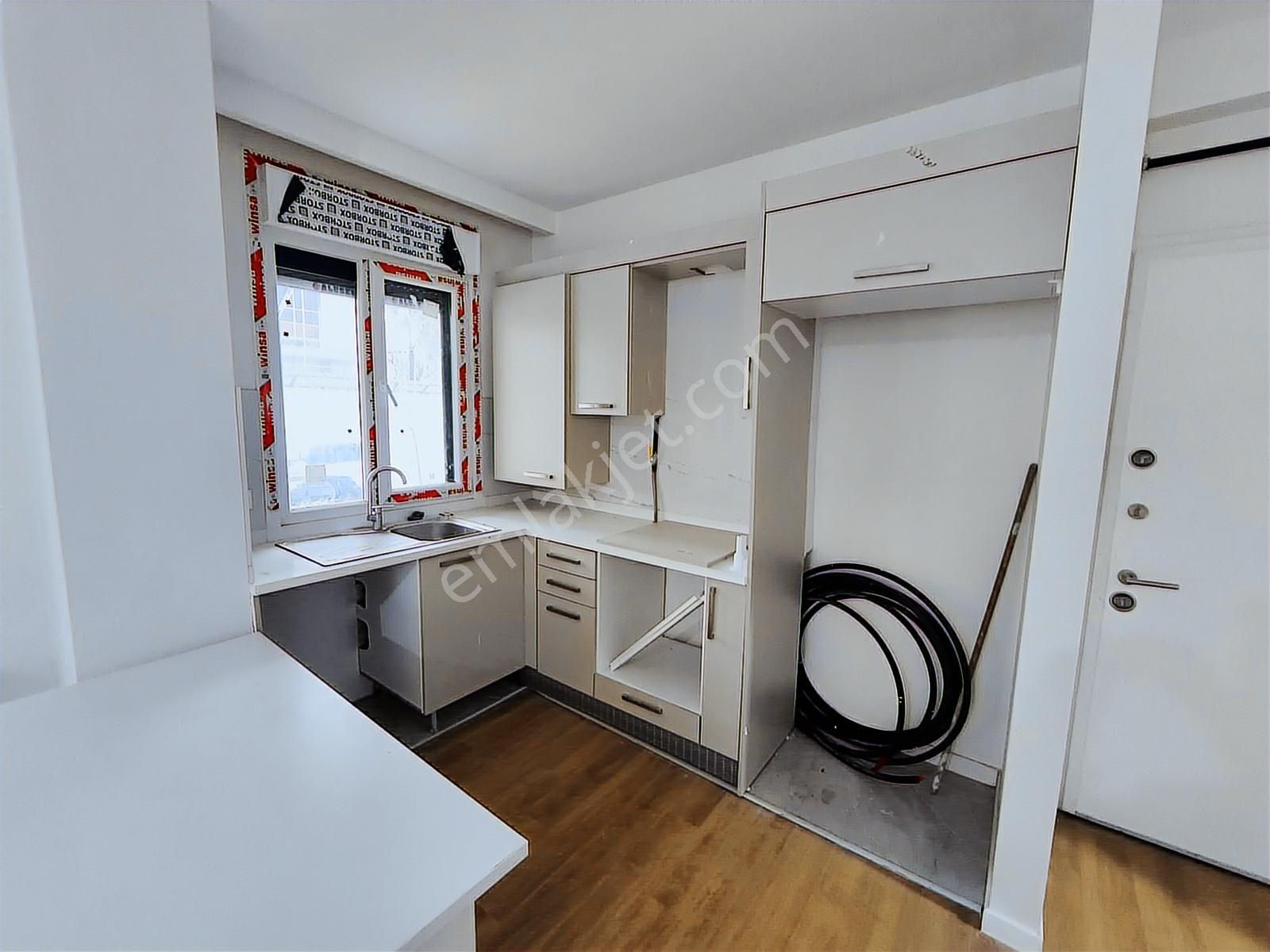 Met'den Fırsat Suadiyede 1+1 Net 55m2 Ebeveynli Sıfır Boş - Görsel 9