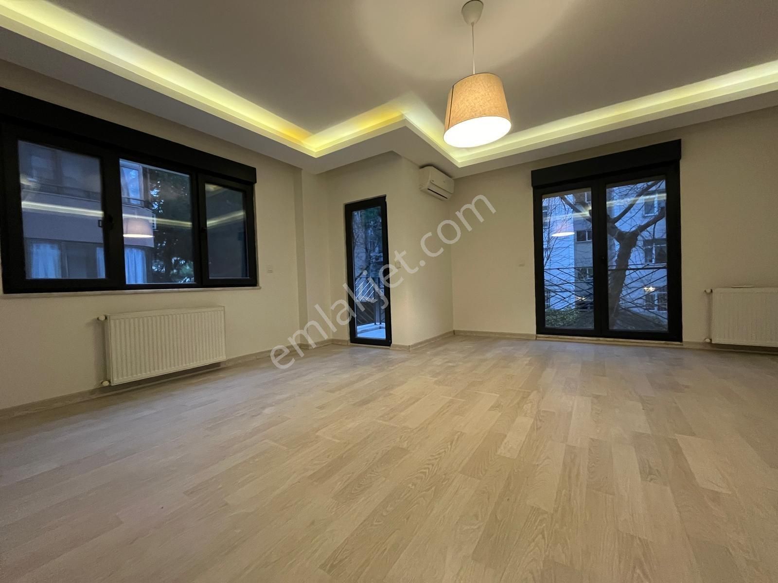 Met'den Kozyatağında Yeni Binada 3+1 Ebeveyn Banyolu Balkonlu - Görsel 12