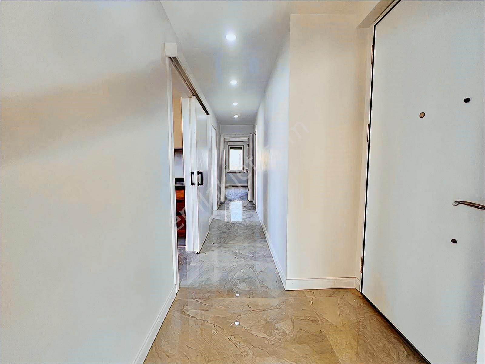 Met'den Kozyatağında 2+1 Sıfır Binada 77m2 Net Balkon E.banyo - Görsel 3