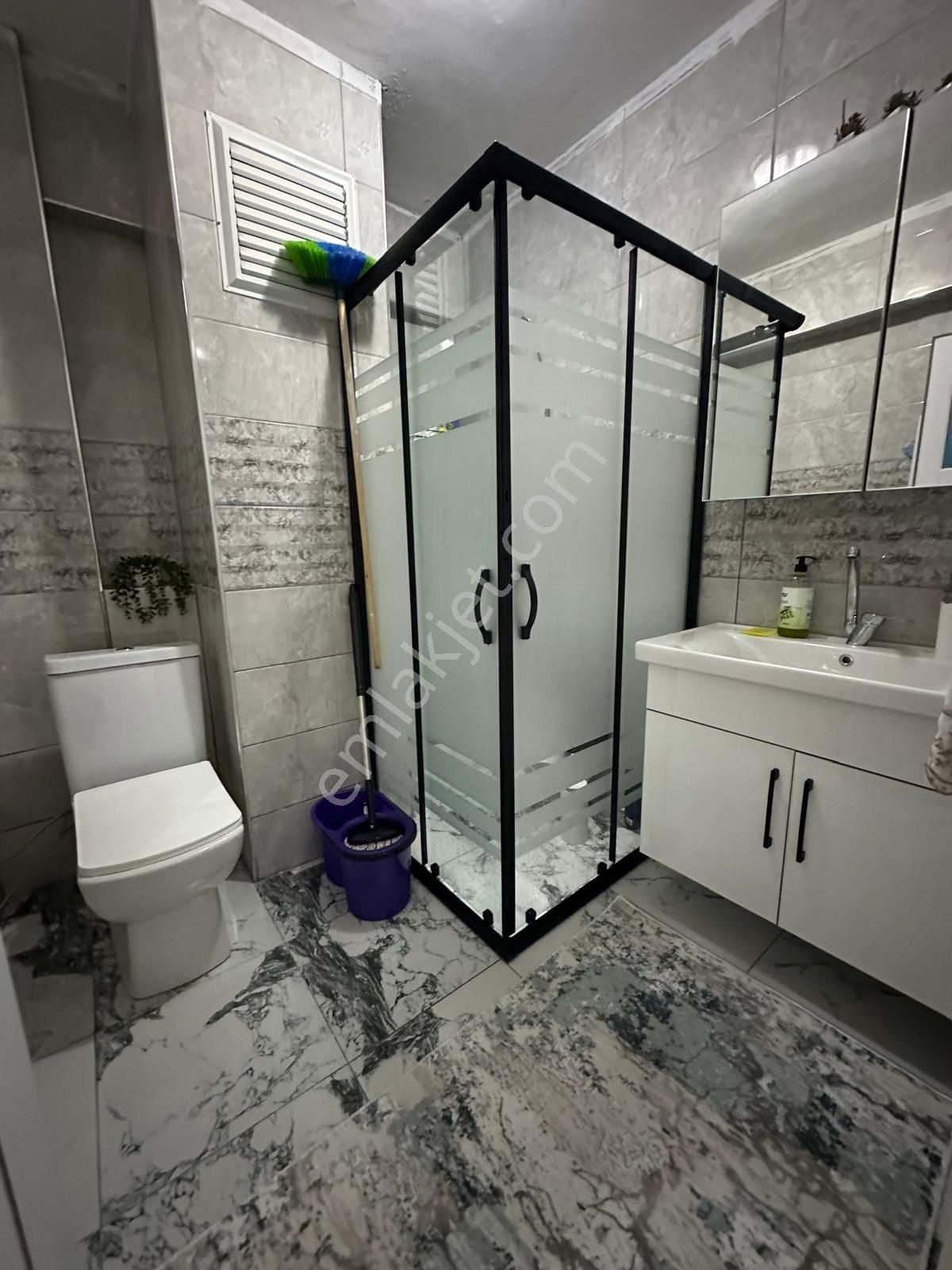 Sefaköy Fevziçakmak'ta 2+1 75m Kredili İskanlı Balkonlu Y.giriş - Görsel 24