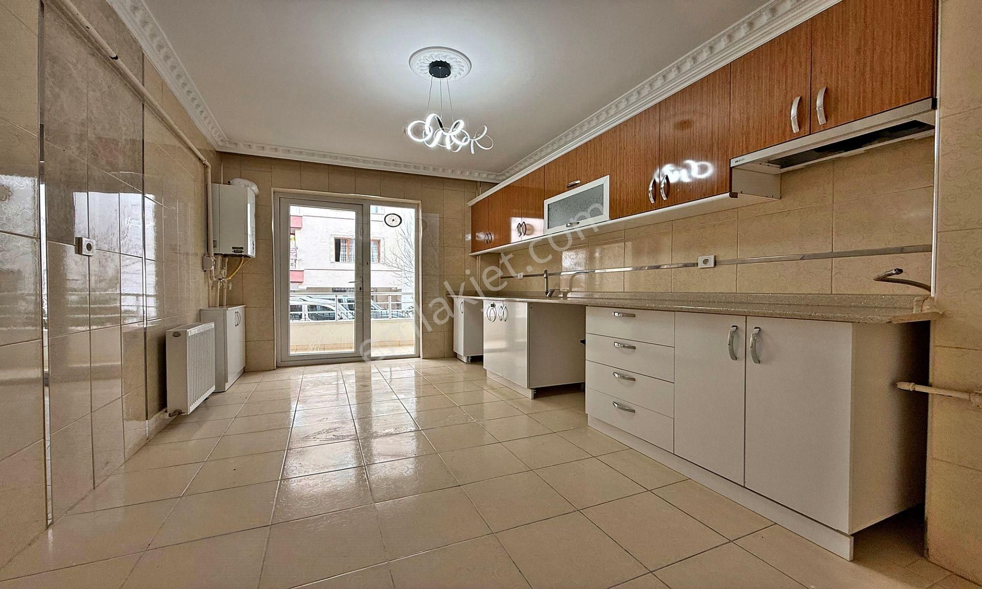 Kanuni'de Full Yapılı Teras Balkonlu Asansörlü 3+1 Daire ! - Görsel 17