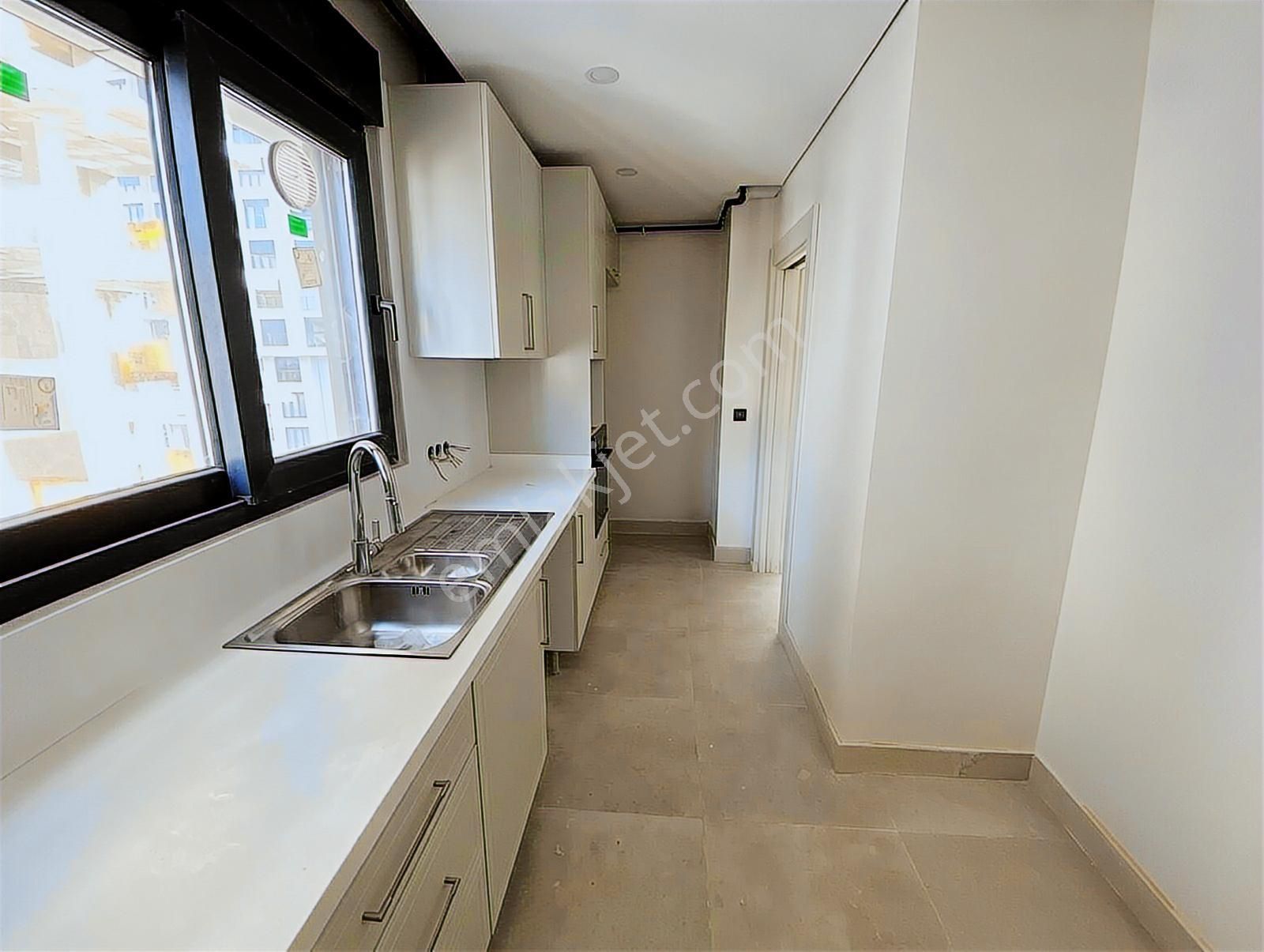 Met'den Suadiyede Bağdat Caddesine Çok Yakın 2+1 Balkonlu - Görsel 16